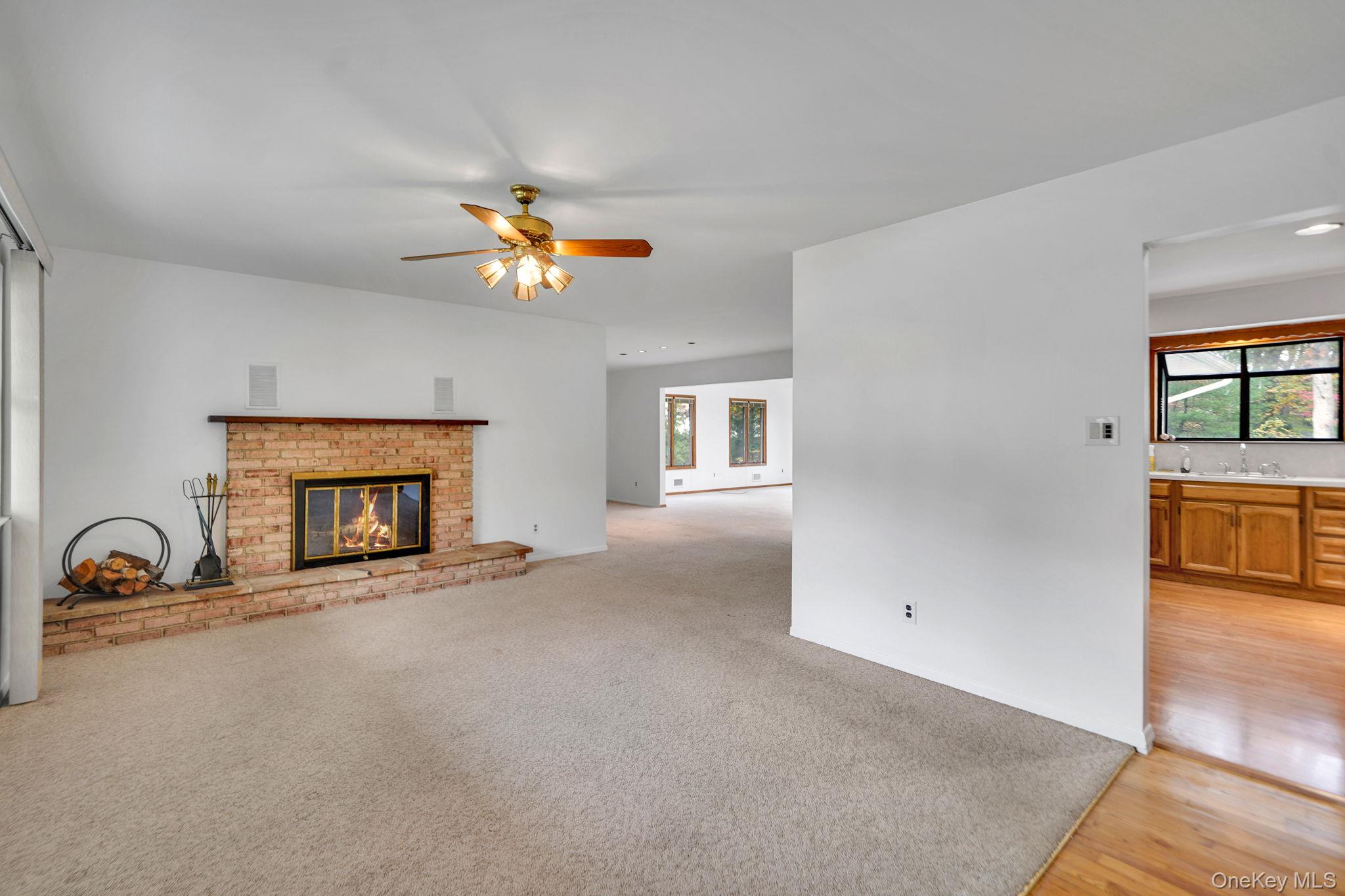 #4 photo, 2 Garden Court, Port Jefferson Station , NY 11776