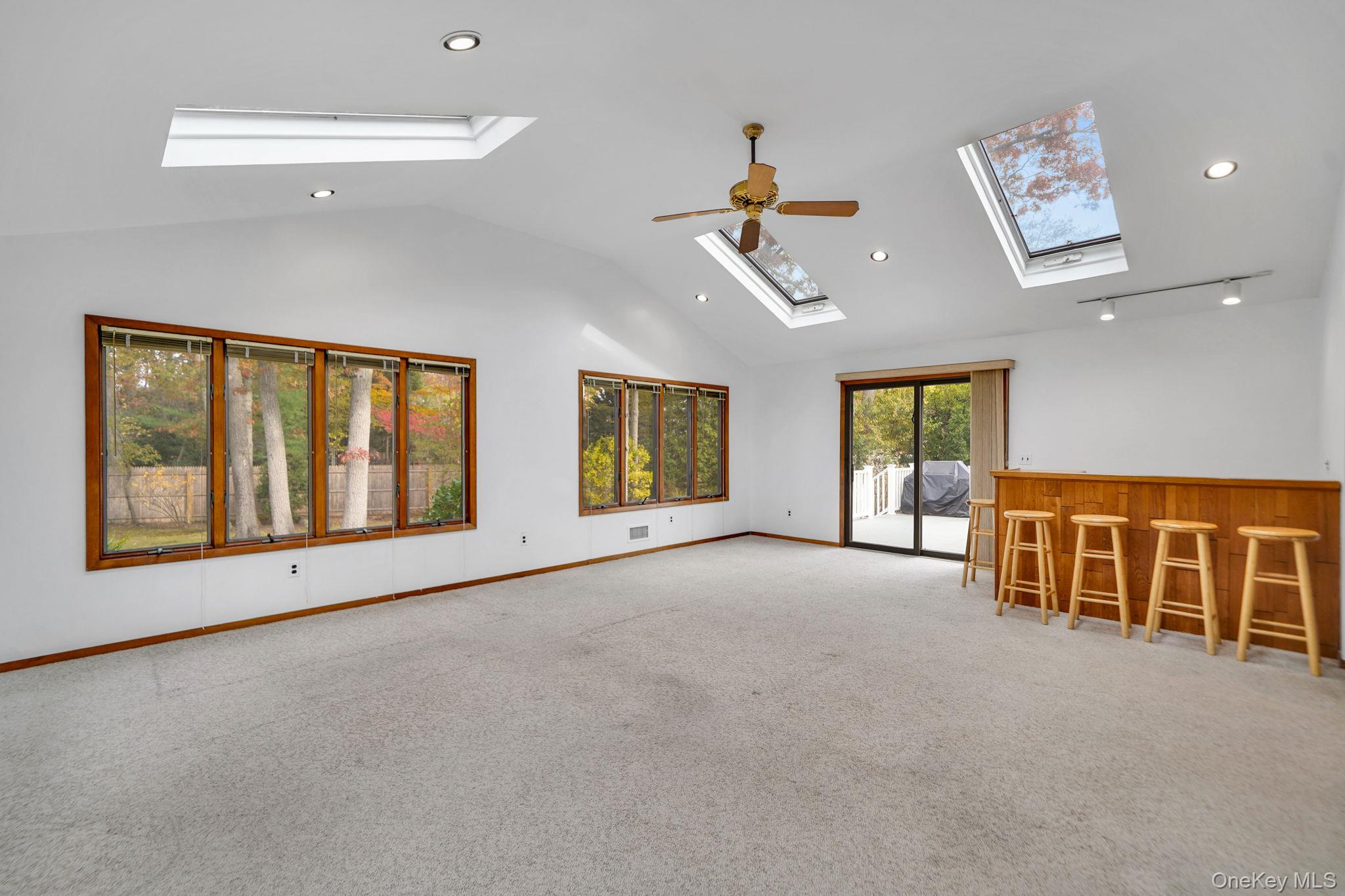 #7 photo, 2 Garden Court, Port Jefferson Station , NY 11776