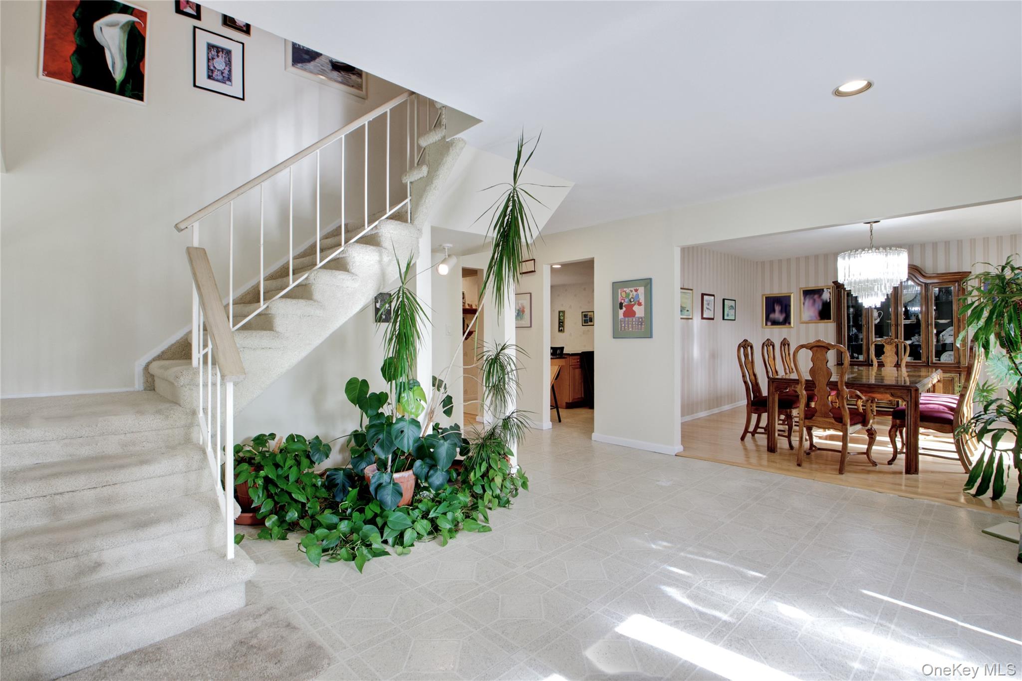 #18 photo, 26 Woods Drive, East Hills , NY 11576