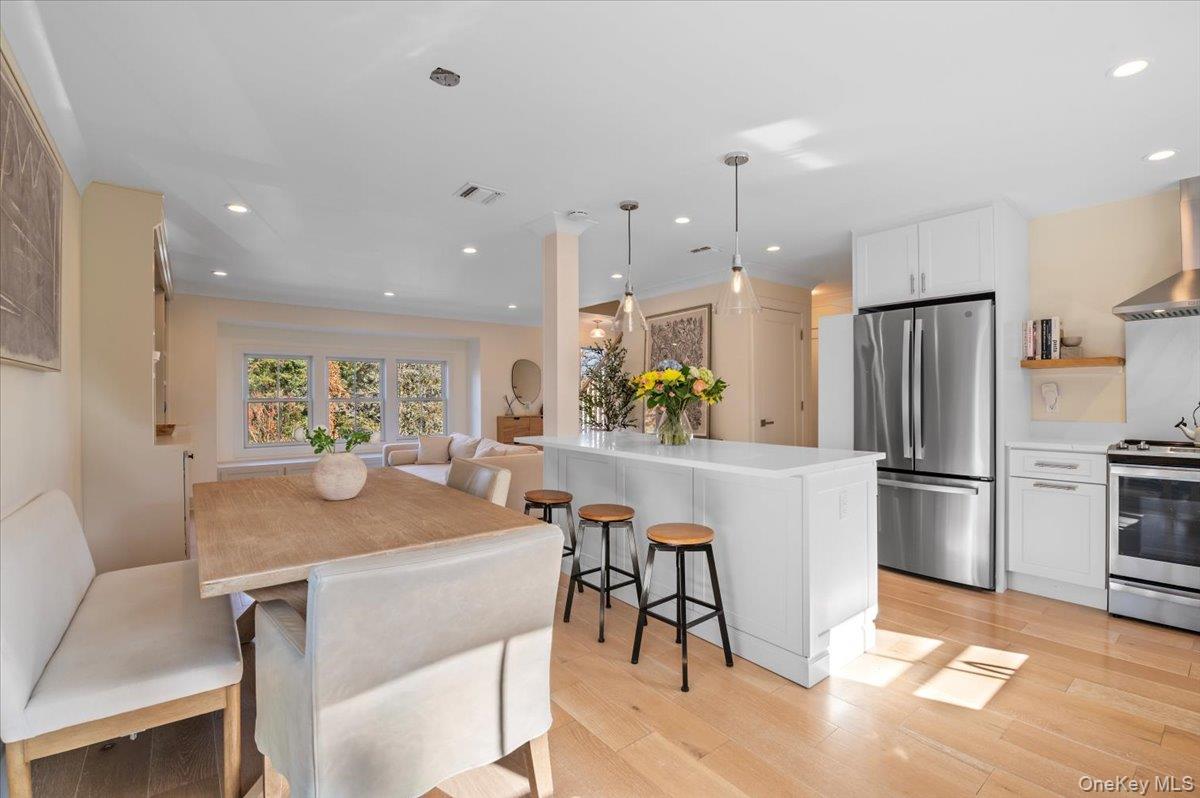 #14 photo, 19 Sideview Drive, Oyster Bay , NY 11771