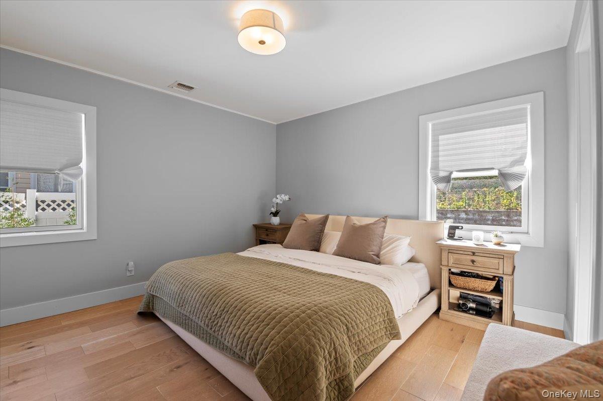 #19 photo, 19 Sideview Drive, Oyster Bay , NY 11771