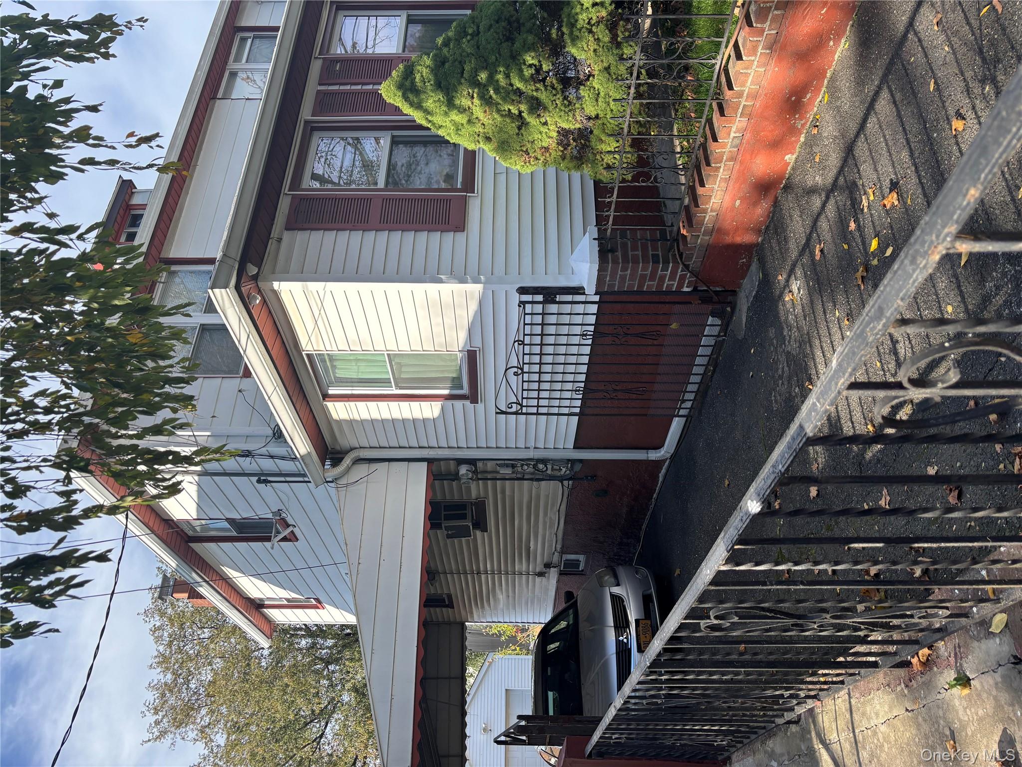 #3 photo, 188-31 Jordan Avenue, Saint Albans , NY 11412