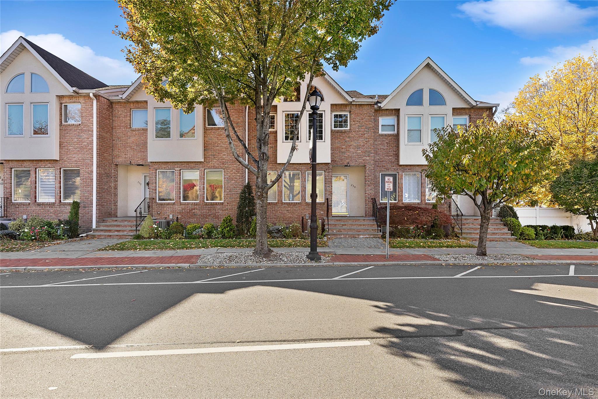 #3 photo, 230 Glen Street, Glen Cove , NY 11542