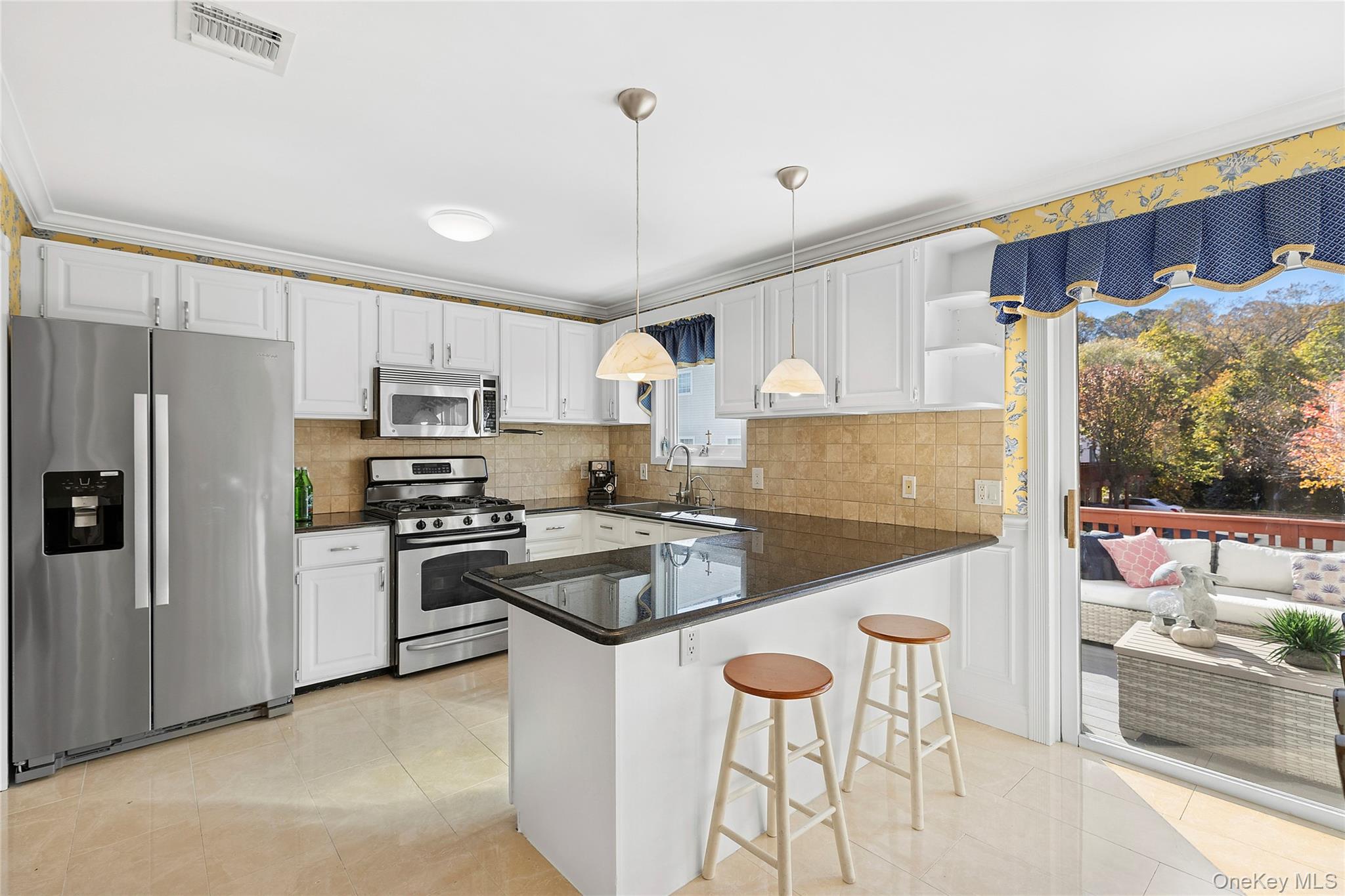 #7 photo, 230 Glen Street, Glen Cove , NY 11542