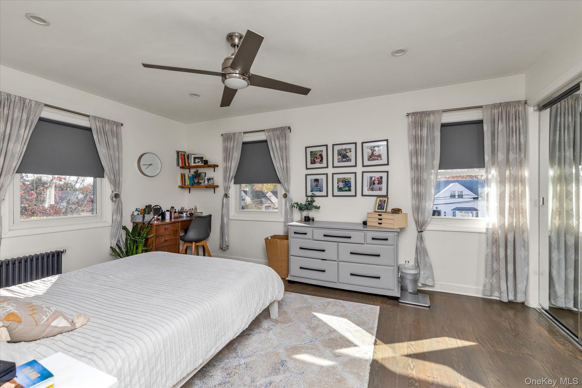 #10 photo, 13 Gotham Street, Valley Stream , NY 11581