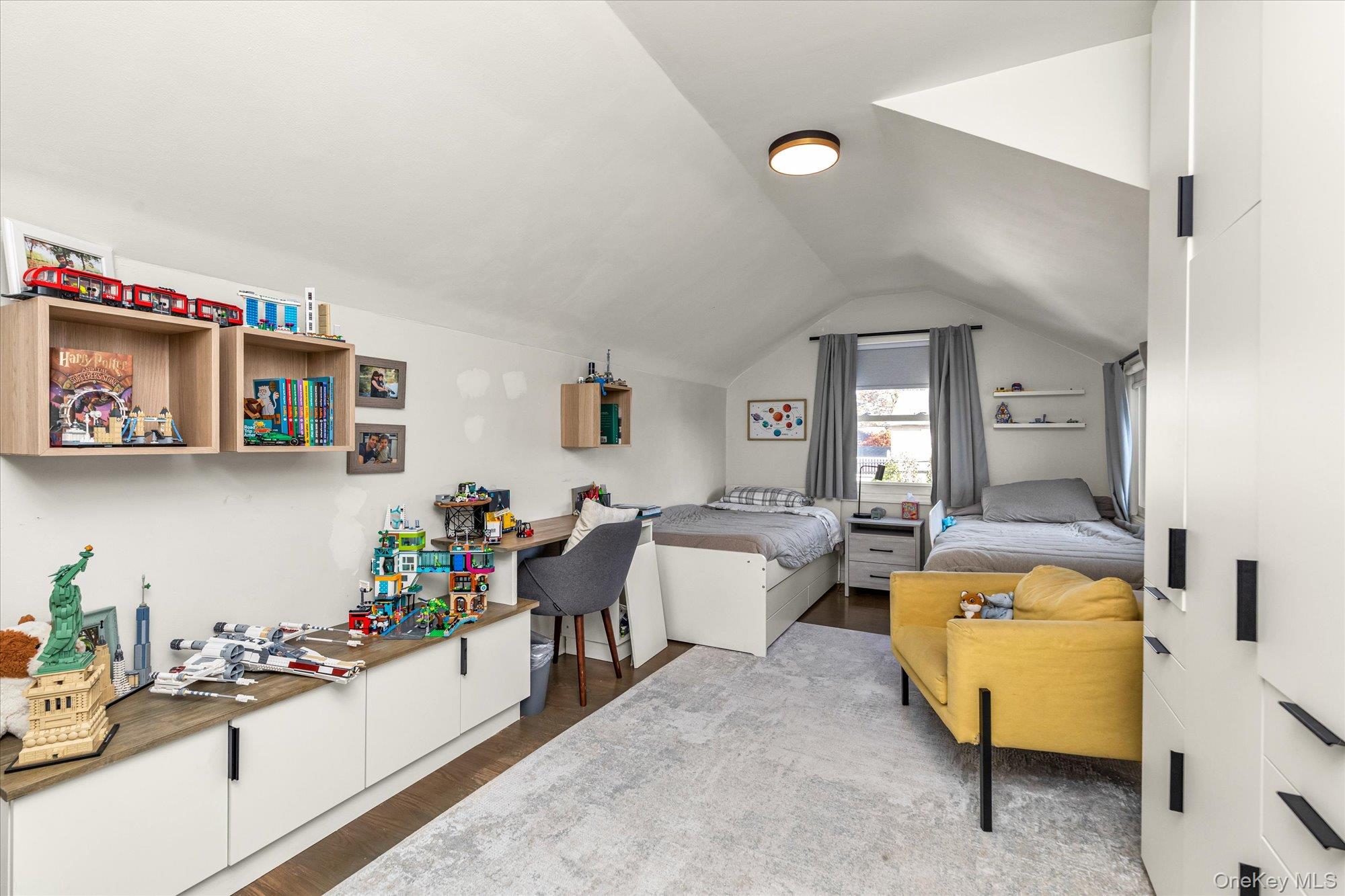 #12 photo, 13 Gotham Street, Valley Stream , NY 11581