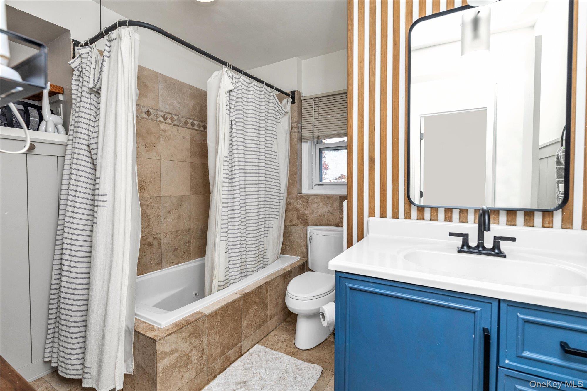 #13 photo, 13 Gotham Street, Valley Stream , NY 11581