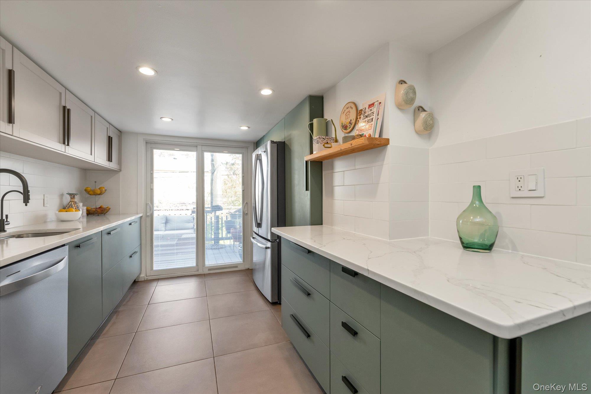 #8 photo, 13 Gotham Street, Valley Stream , NY 11581