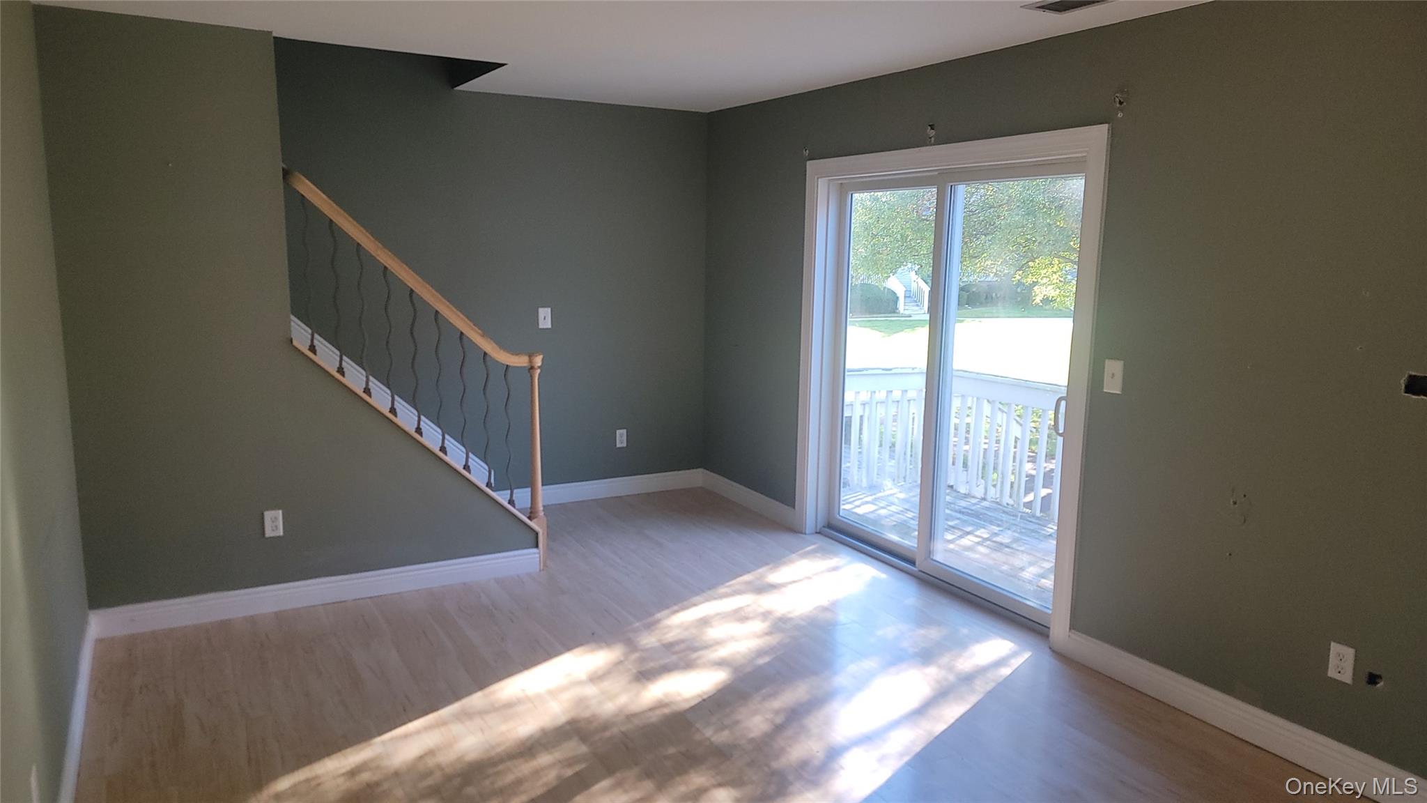 #4 photo, 3522 Gibbs Road, Coram , NY 11727