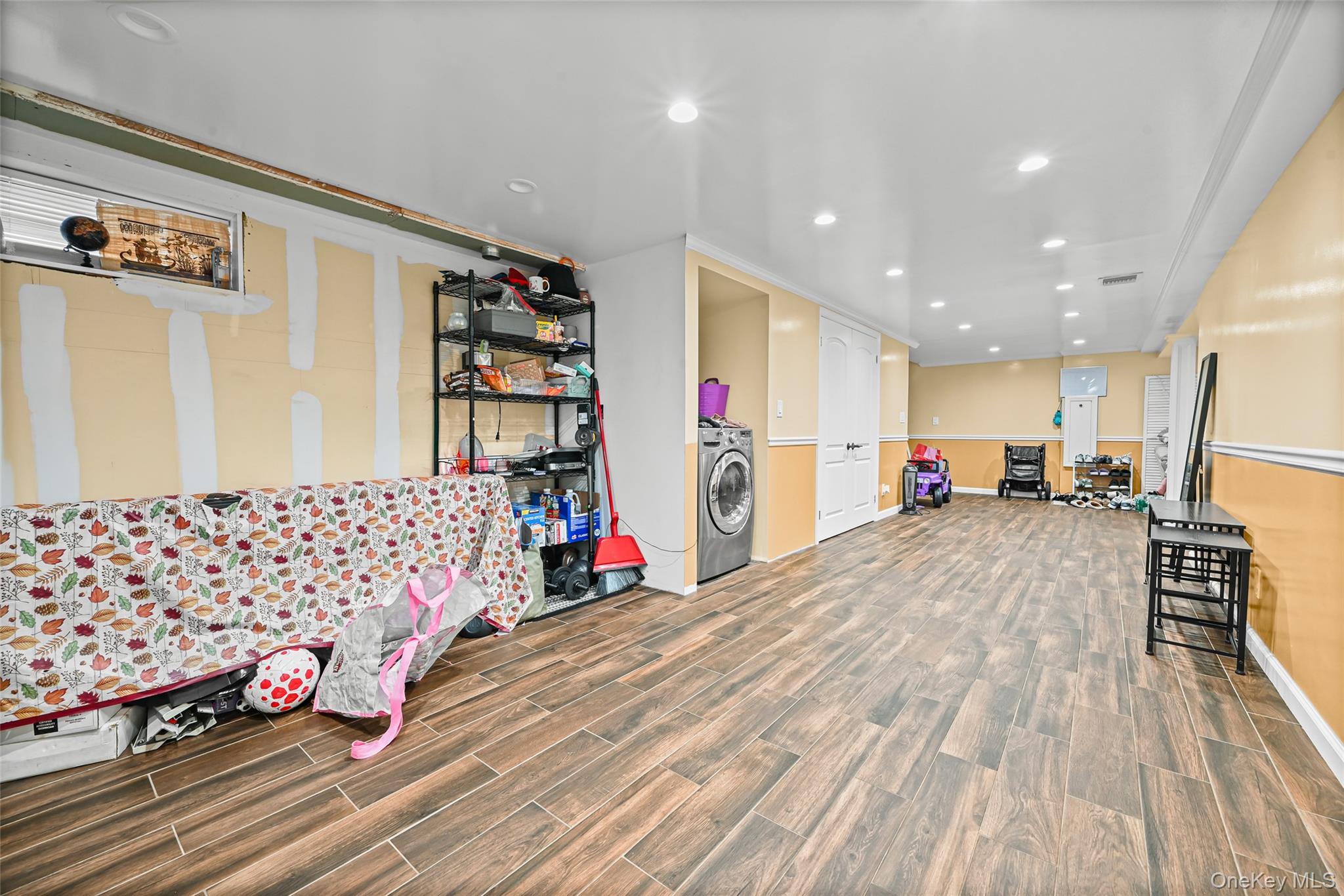 #11 photo, 350 Sheridan Street, Westbury , NY 11590