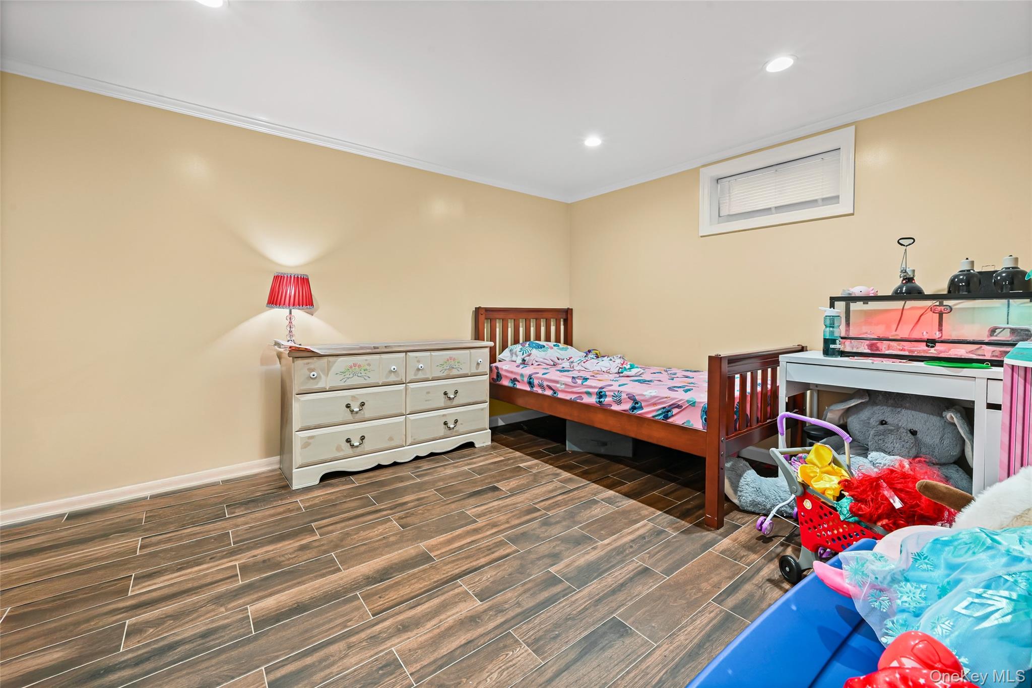 #12 photo, 350 Sheridan Street, Westbury , NY 11590