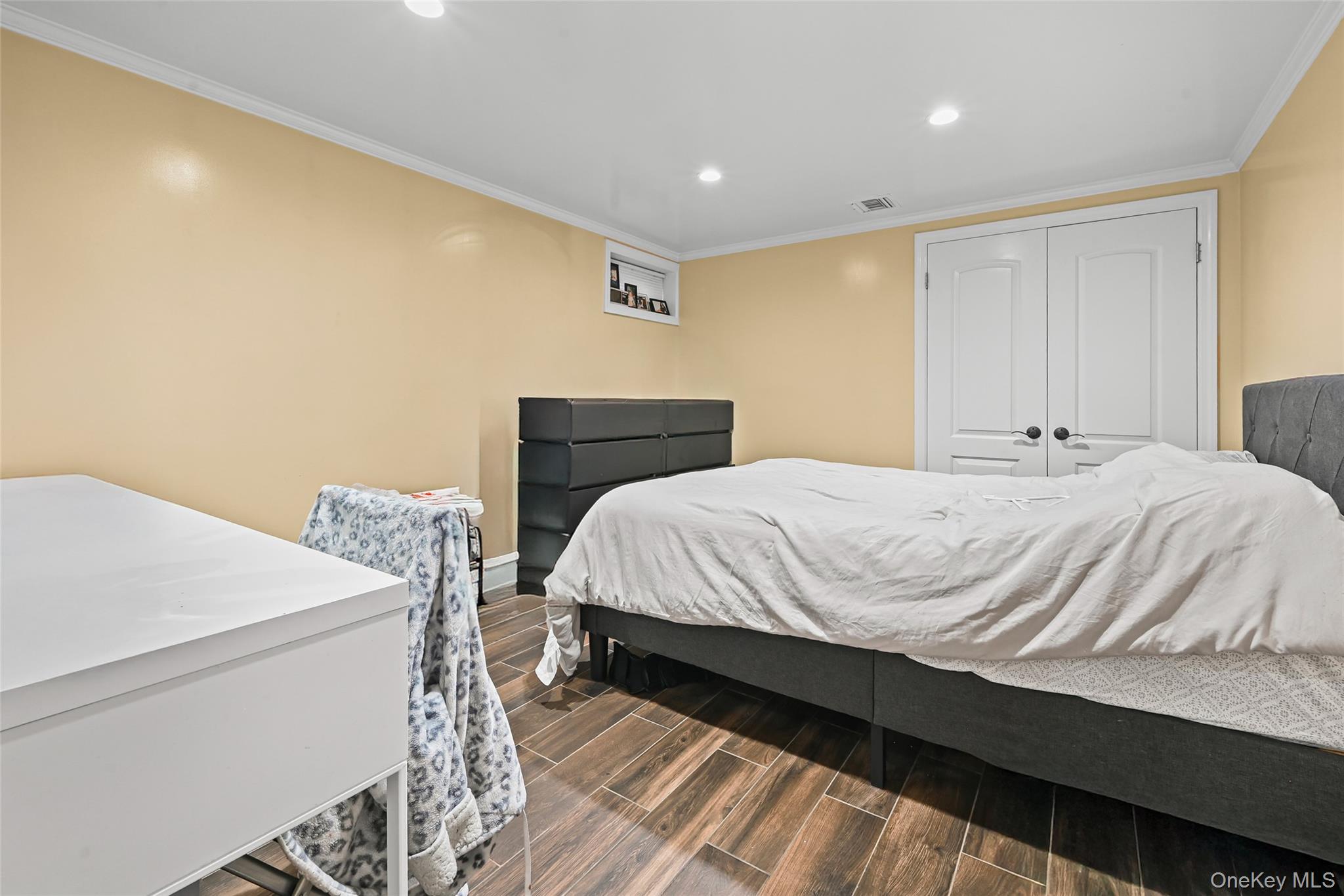 #13 photo, 350 Sheridan Street, Westbury , NY 11590