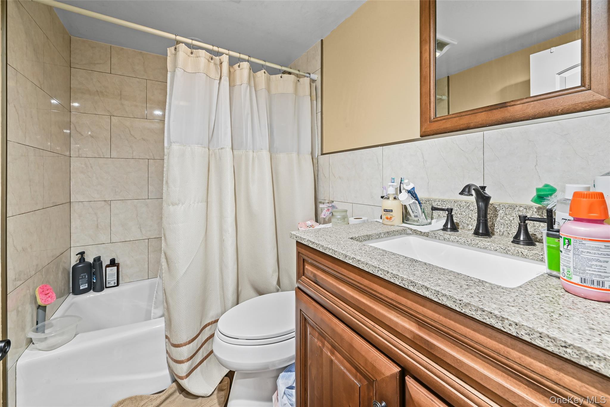 #14 photo, 350 Sheridan Street, Westbury , NY 11590