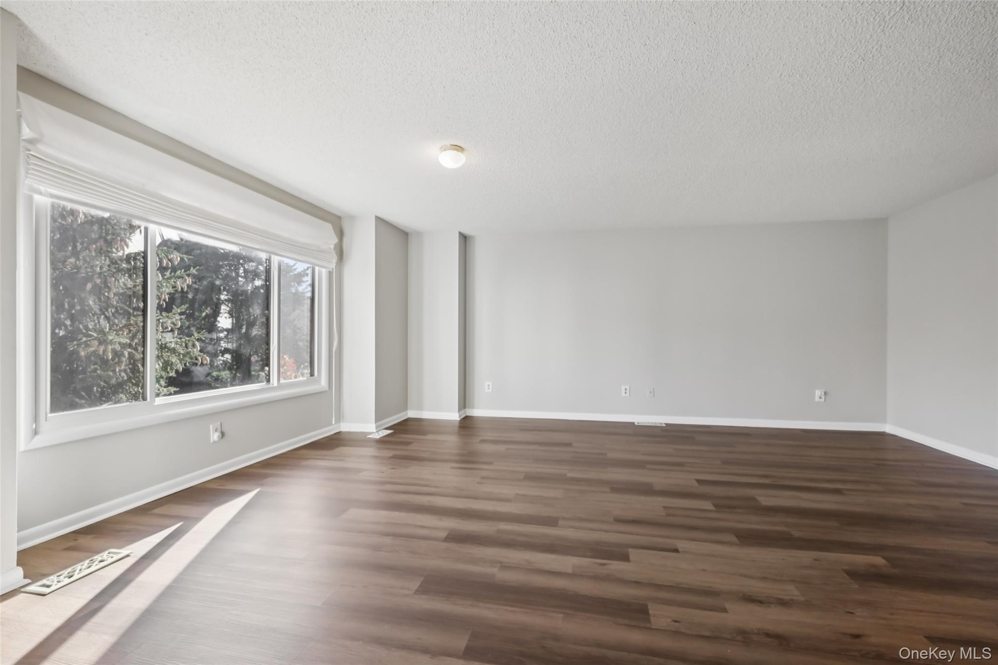 #9 photo, 25 Vista Drive, Nanuet , NY 10954