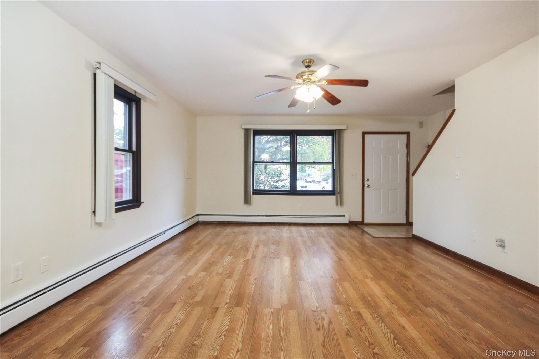 #6 photo, 24 Greenhouse Lane, Poughkeepsie , NY 12603