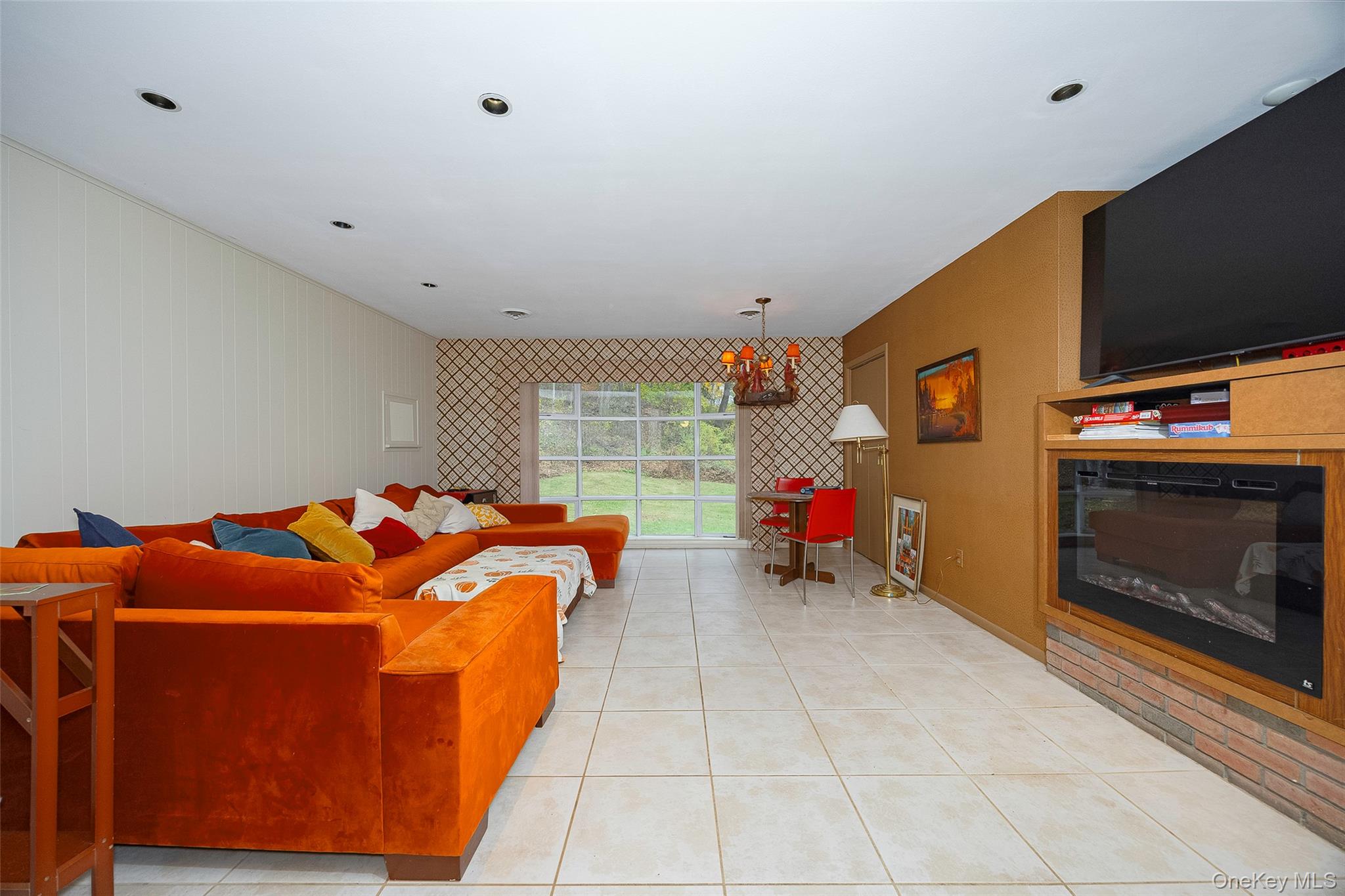 #12 photo, 21 Walnut Hill Road, Poughkeepsie , NY 12603