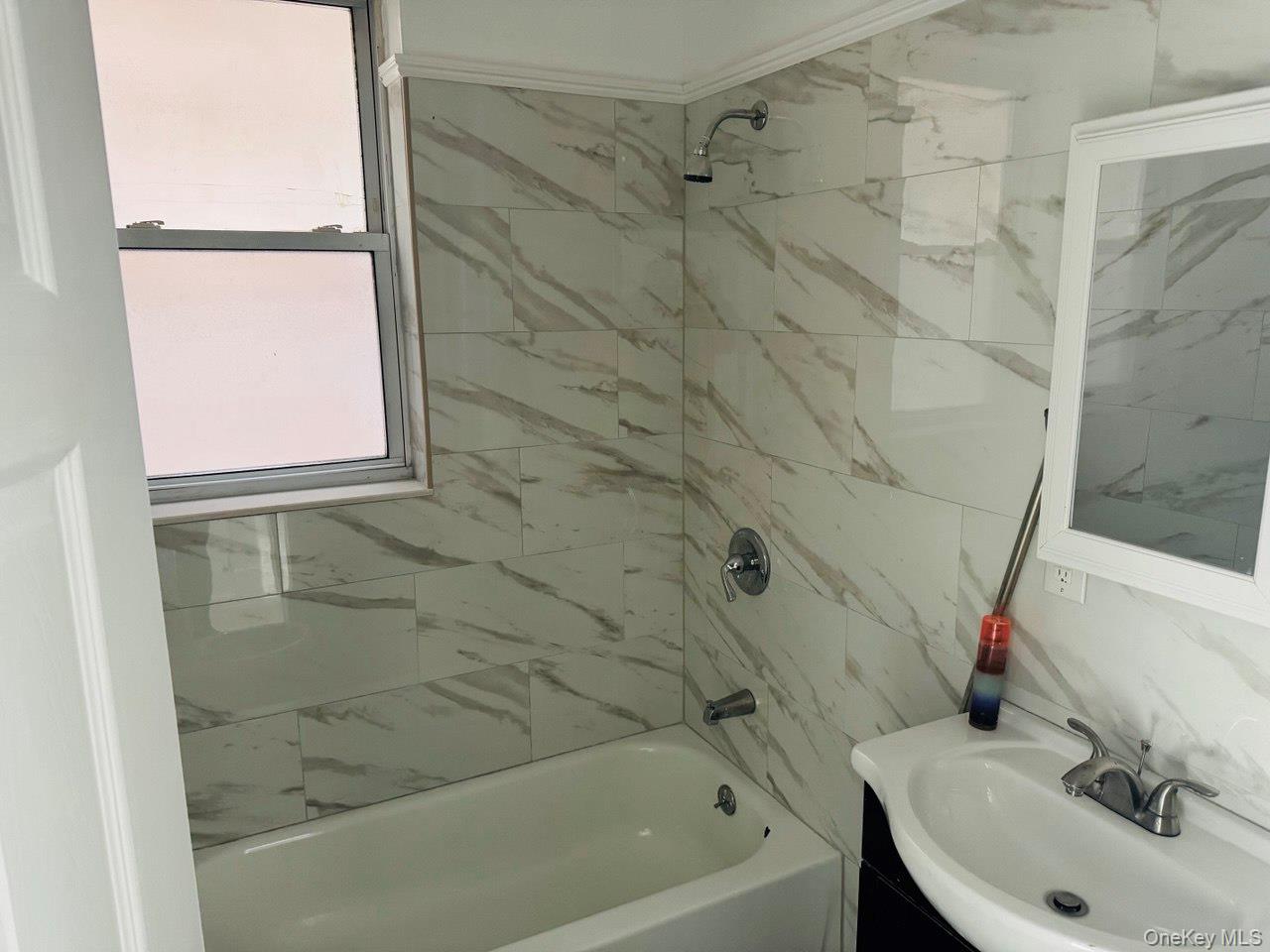 #8 photo, 438 Locust Street, Mount Vernon , NY 10552