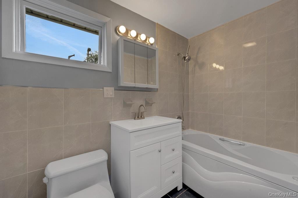 #12 photo, 24 Magnolia Place, Bronx , NY 10465