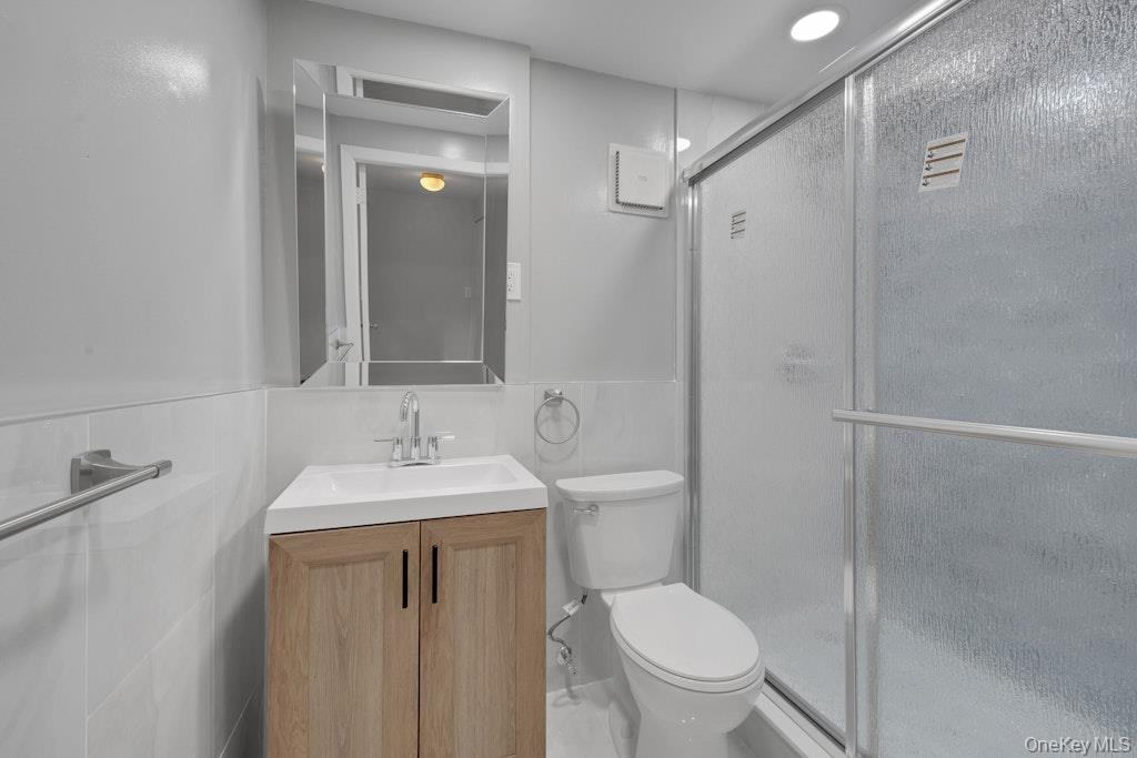 #18 photo, 24 Magnolia Place, Bronx , NY 10465