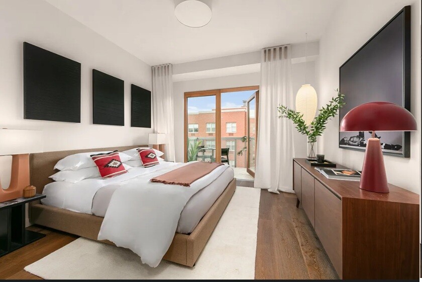 #7 photo, 298 E 2ND Street, East Village , NY 10009