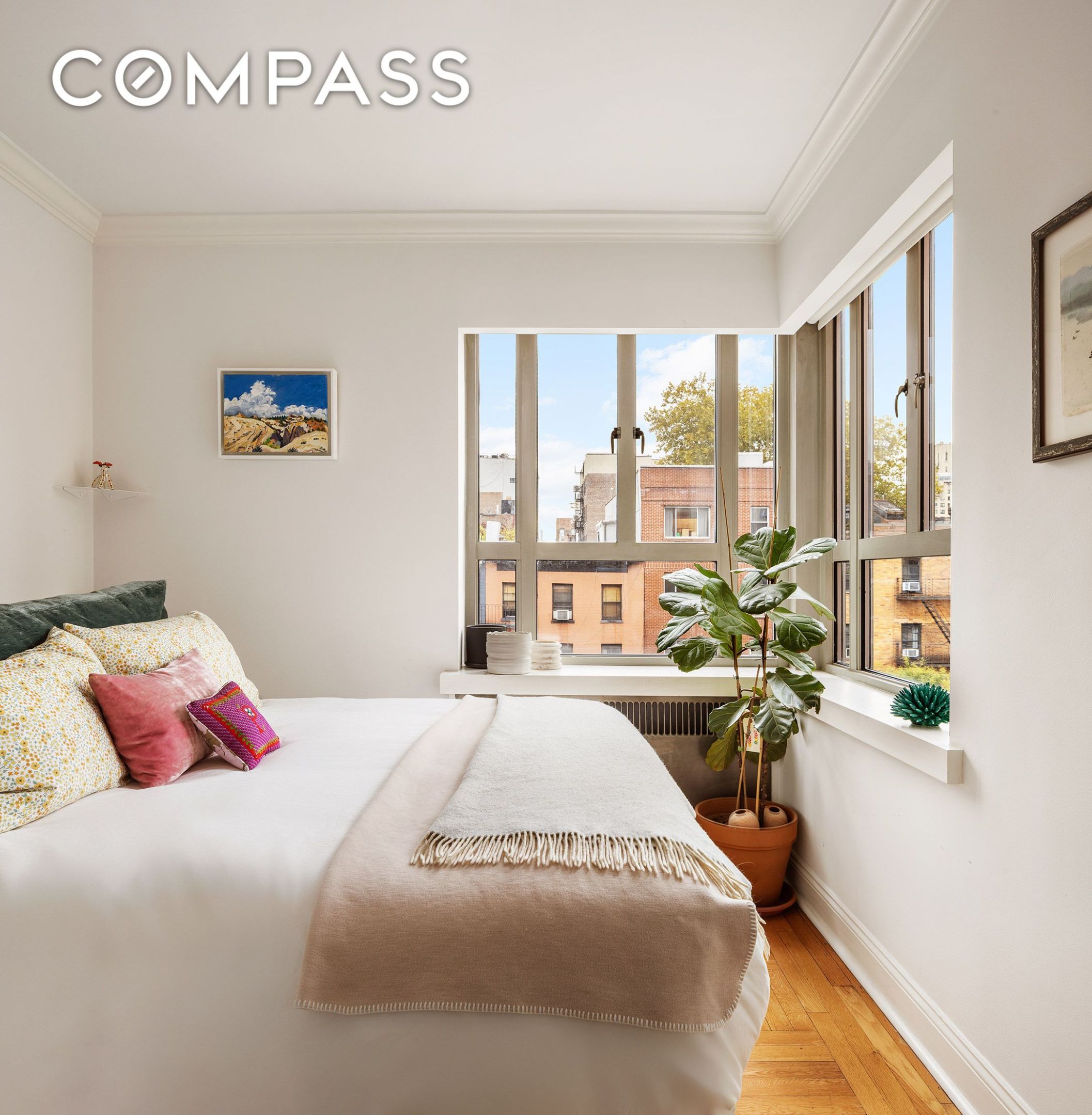 #5 photo, 165 W 20th Street, Chelsea , NY 10011