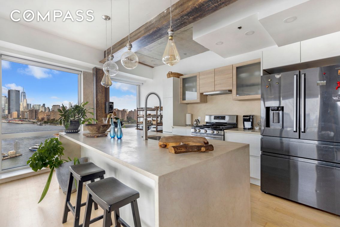 #4 photo, Brooklyn, Williamsburg , NY 11249