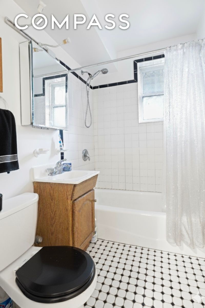 #9 photo, 296 Garfield Place, Park Slope , NY 11215