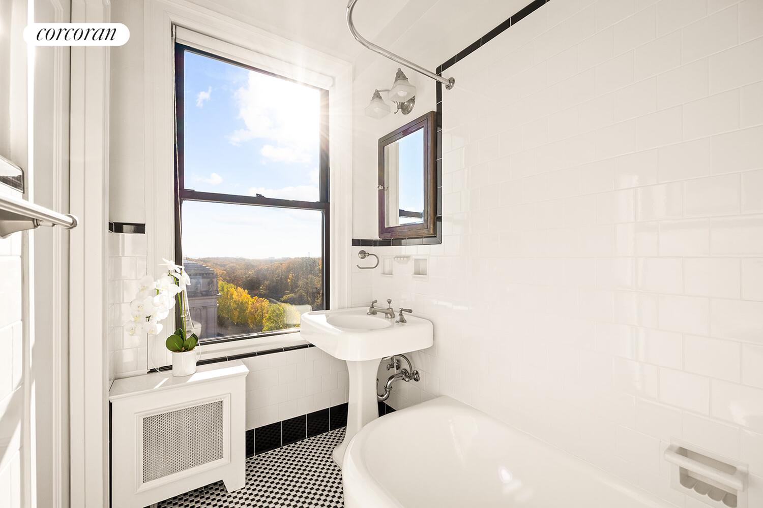 #11 photo, 135 EASTERN Parkway, Prospect Heights , NY 11238