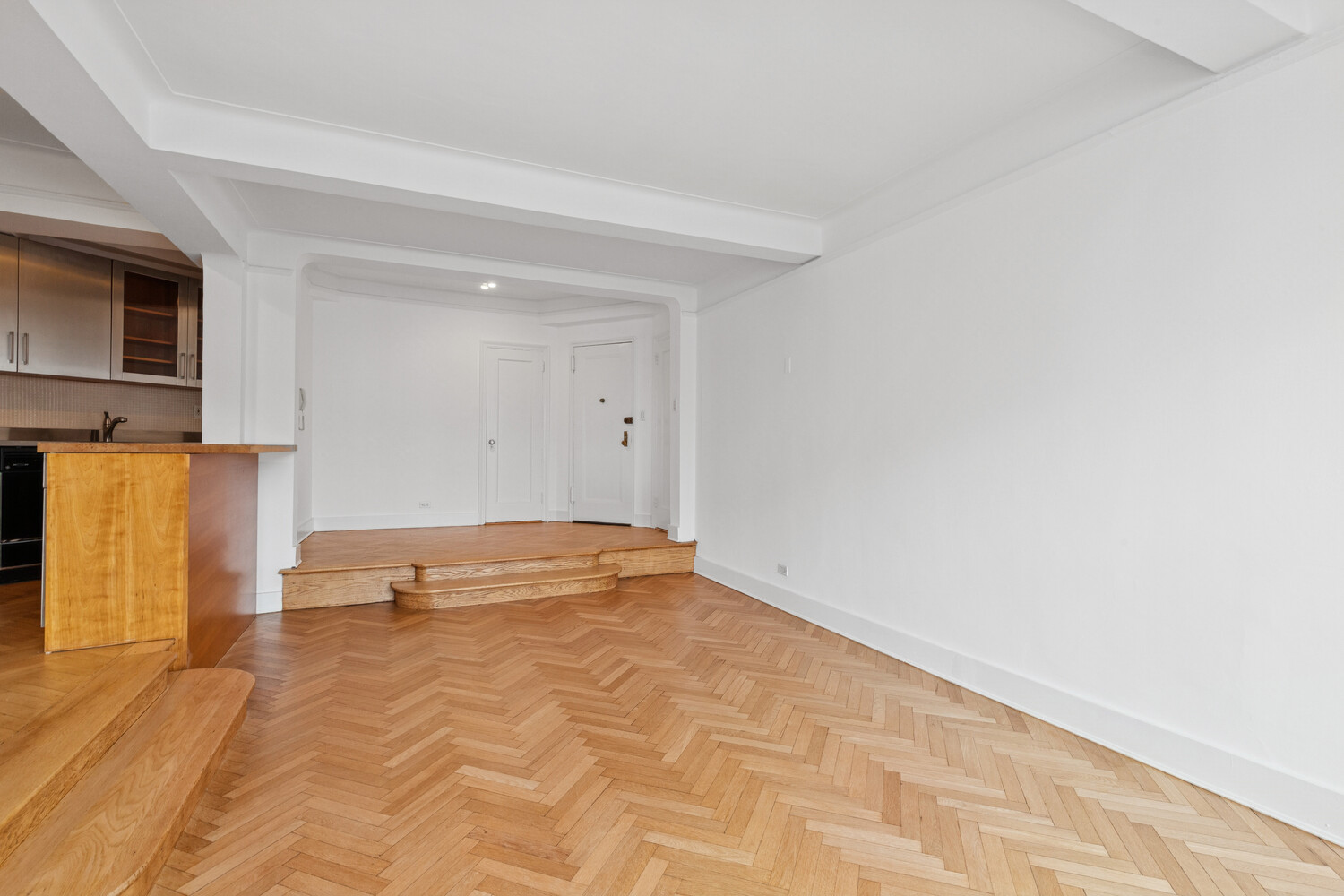 #4 photo, 255 CABRINI Boulevard, Hudson Heights , NY 10040