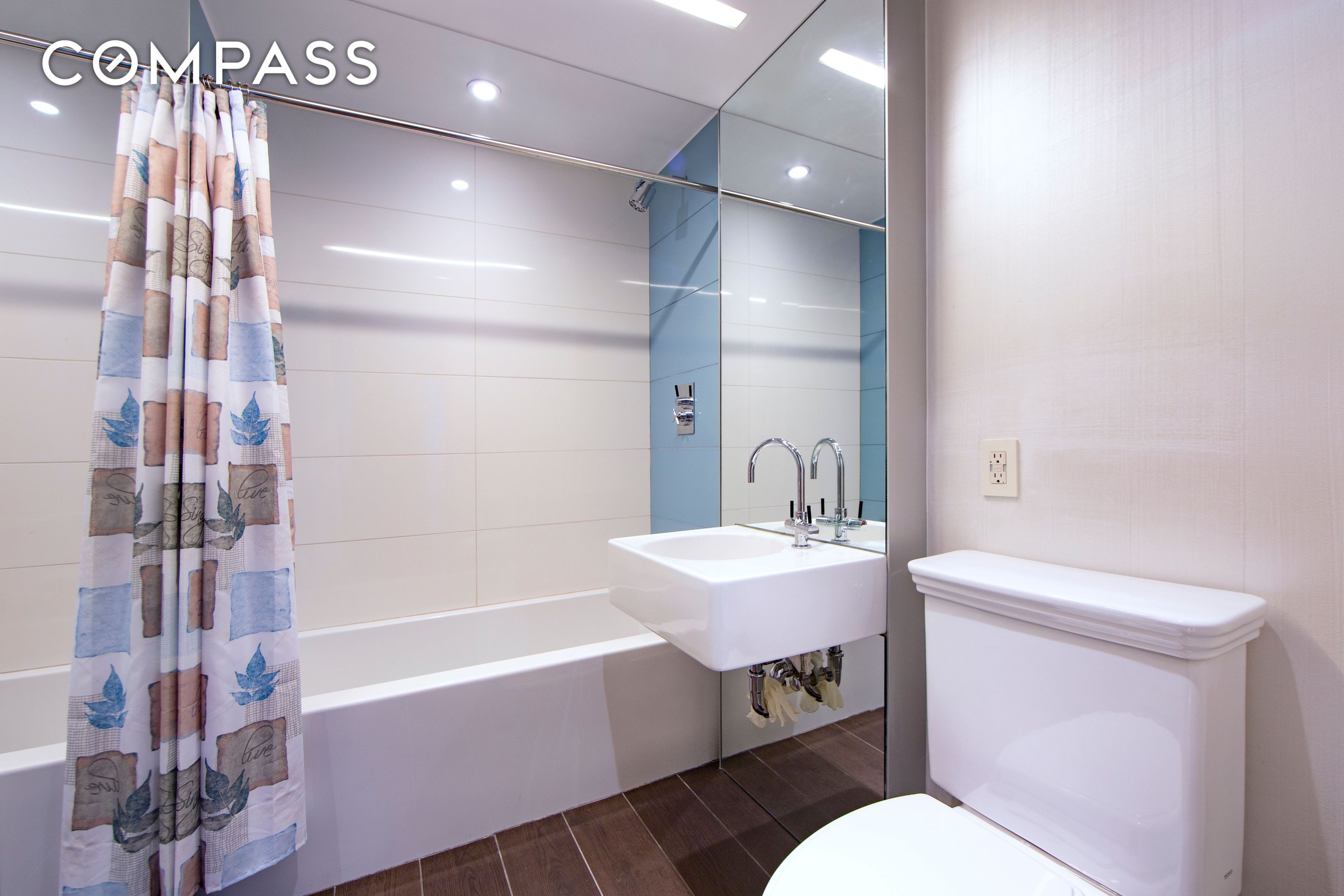 #13 photo, 2 Northside Piers, Williamsburg , NY 11249