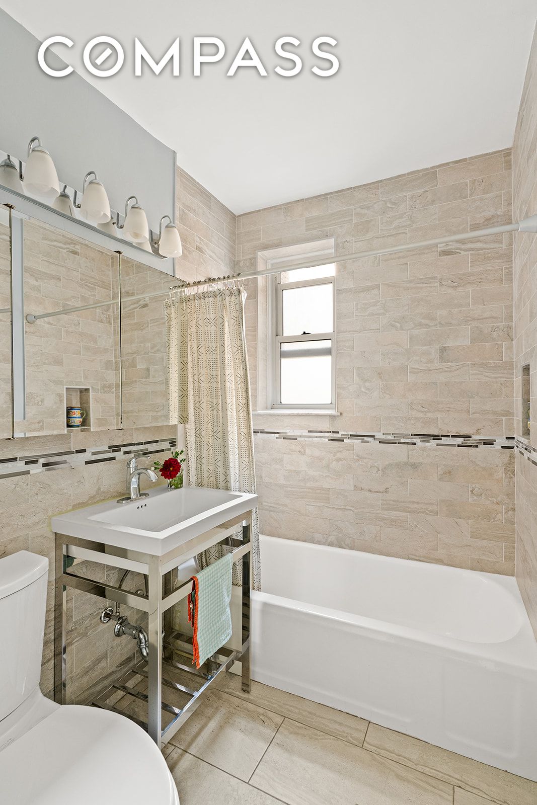 #7 photo, 55 Eastern Parkway, Prospect Heights , NY 11238