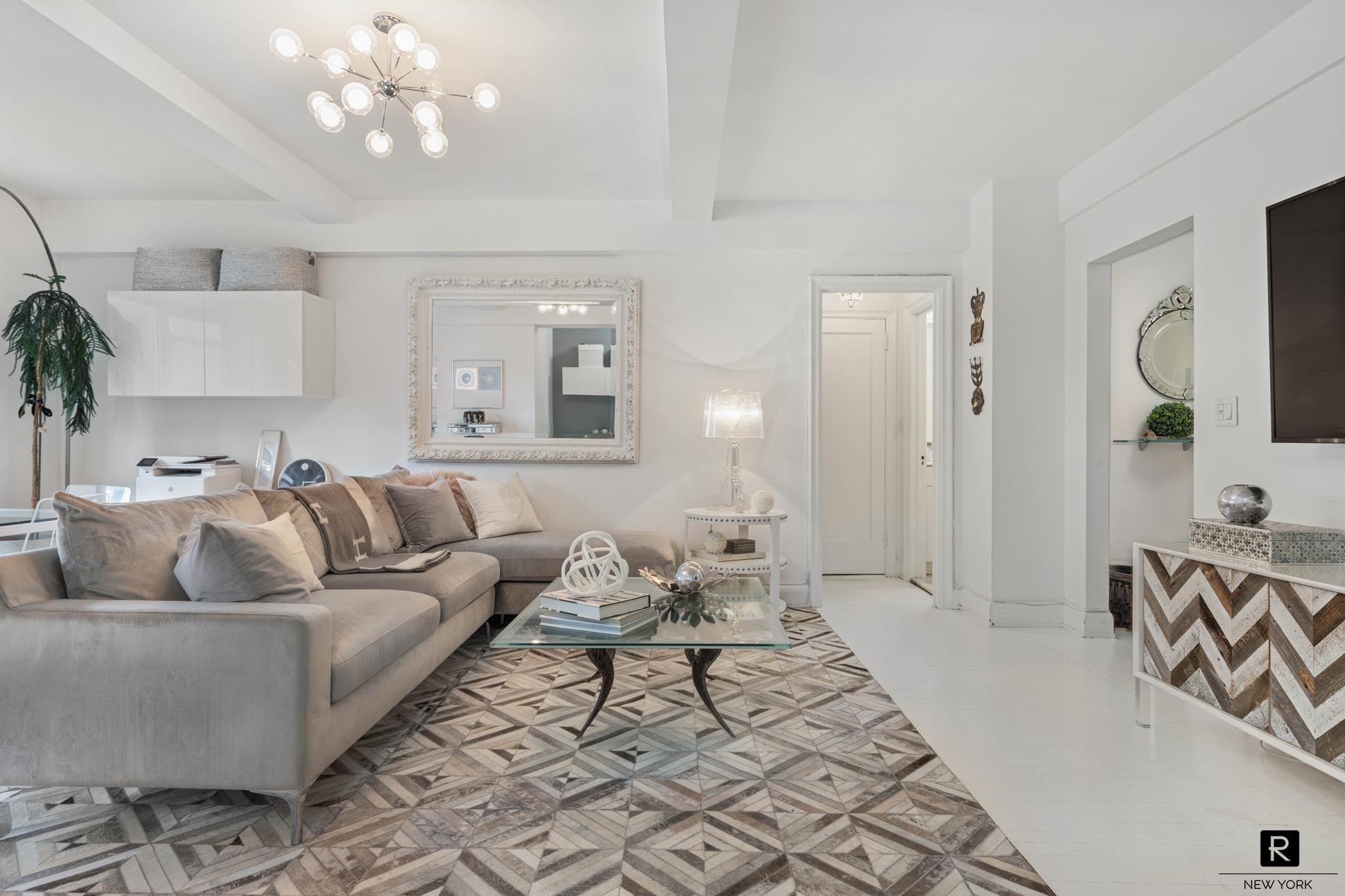 #1 photo, 400 E 52nd Street, Beekman Place , NY 10022