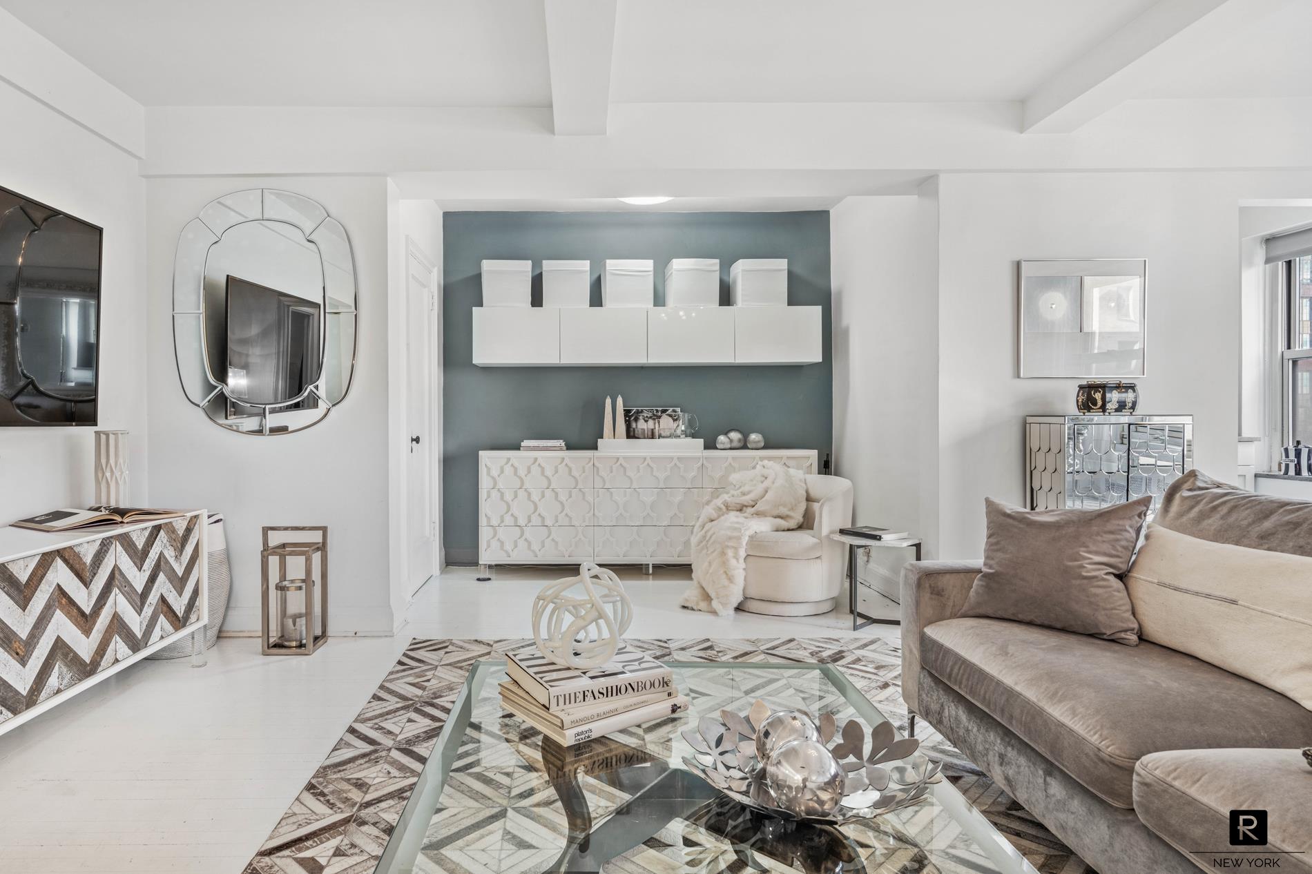 #4 photo, 400 E 52nd Street, Beekman Place , NY 10022