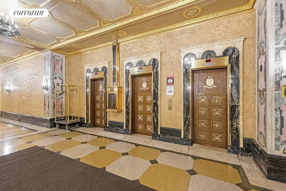 #9 photo, 24 5TH Avenue, Greenwich Village , NY 10011