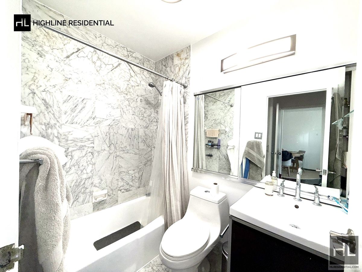 #11 photo, 220 E 65th Street, Upper East Side , NY 10065