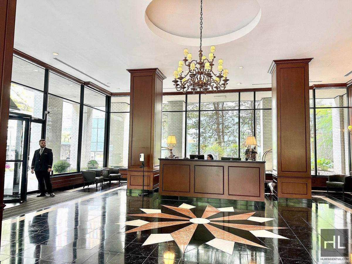 #3 photo, 220 E 65th Street, Upper East Side , NY 10065