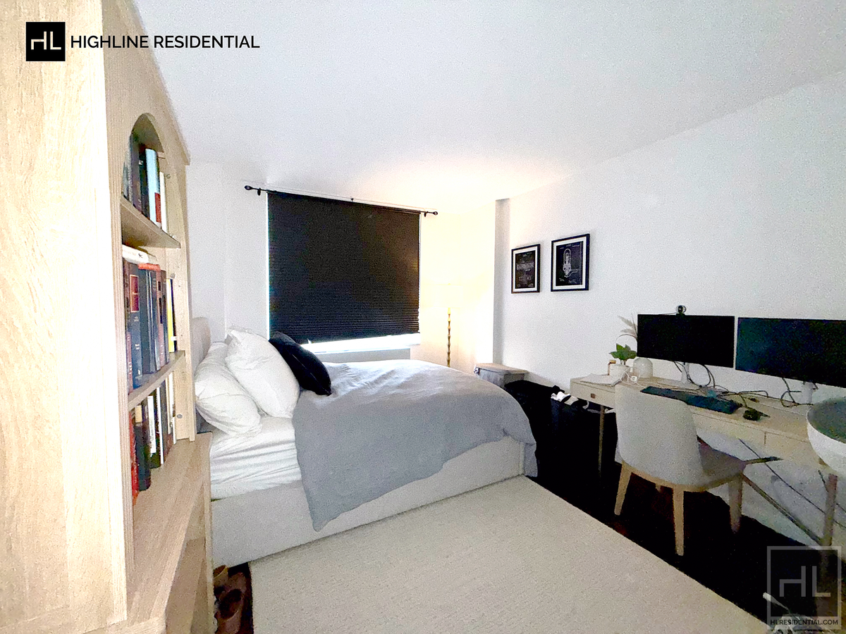 #6 photo, 220 E 65th Street, Upper East Side , NY 10065