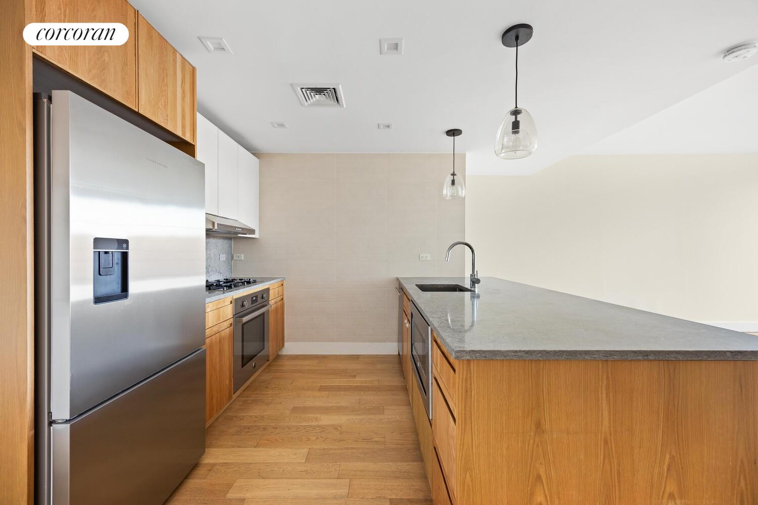 #5 photo, 264 WEBSTER Avenue, Kensington , NY 11230