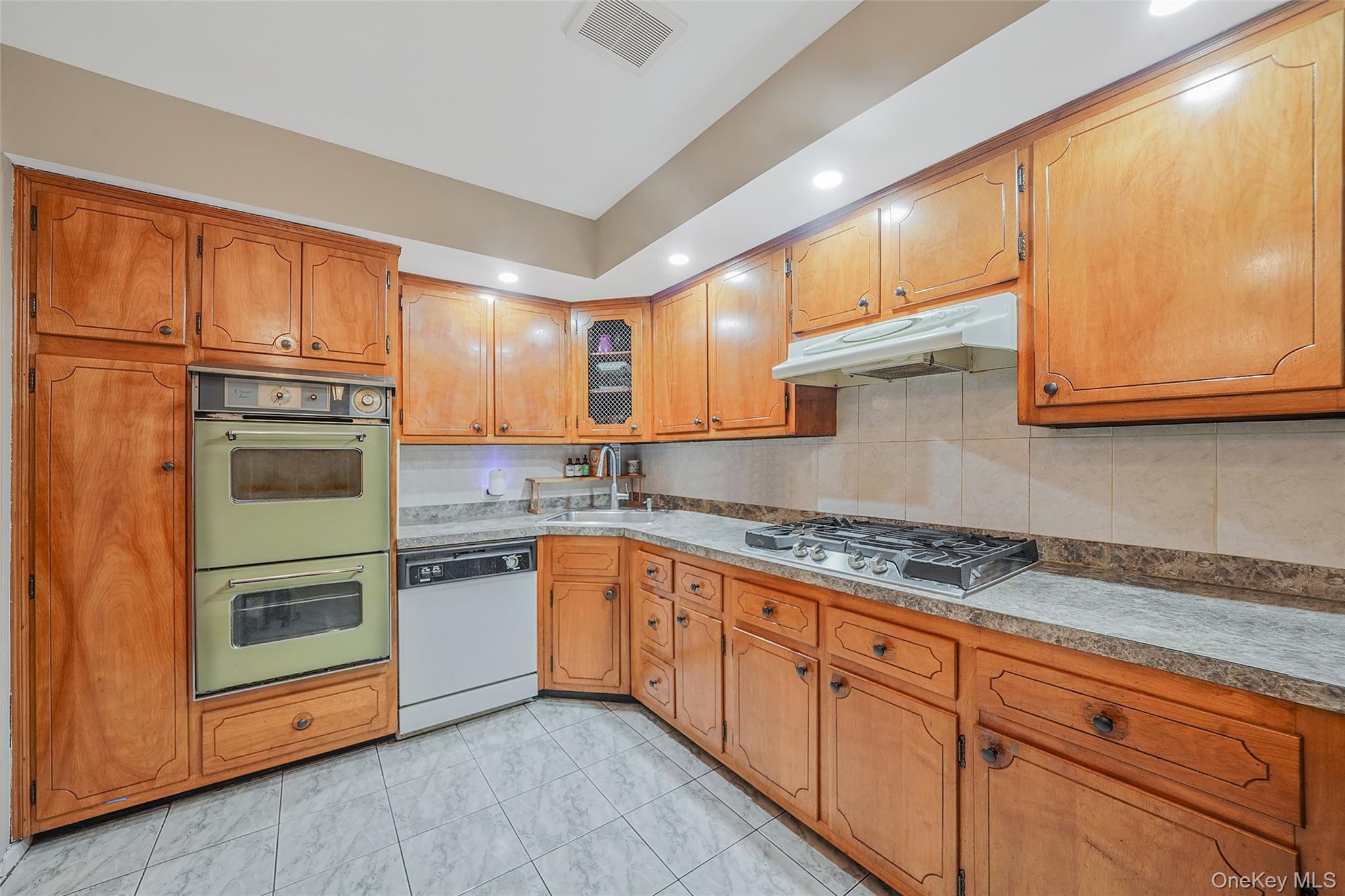 #14 photo, 15 Paerdegat 12th Street, Brooklyn , NY 11236