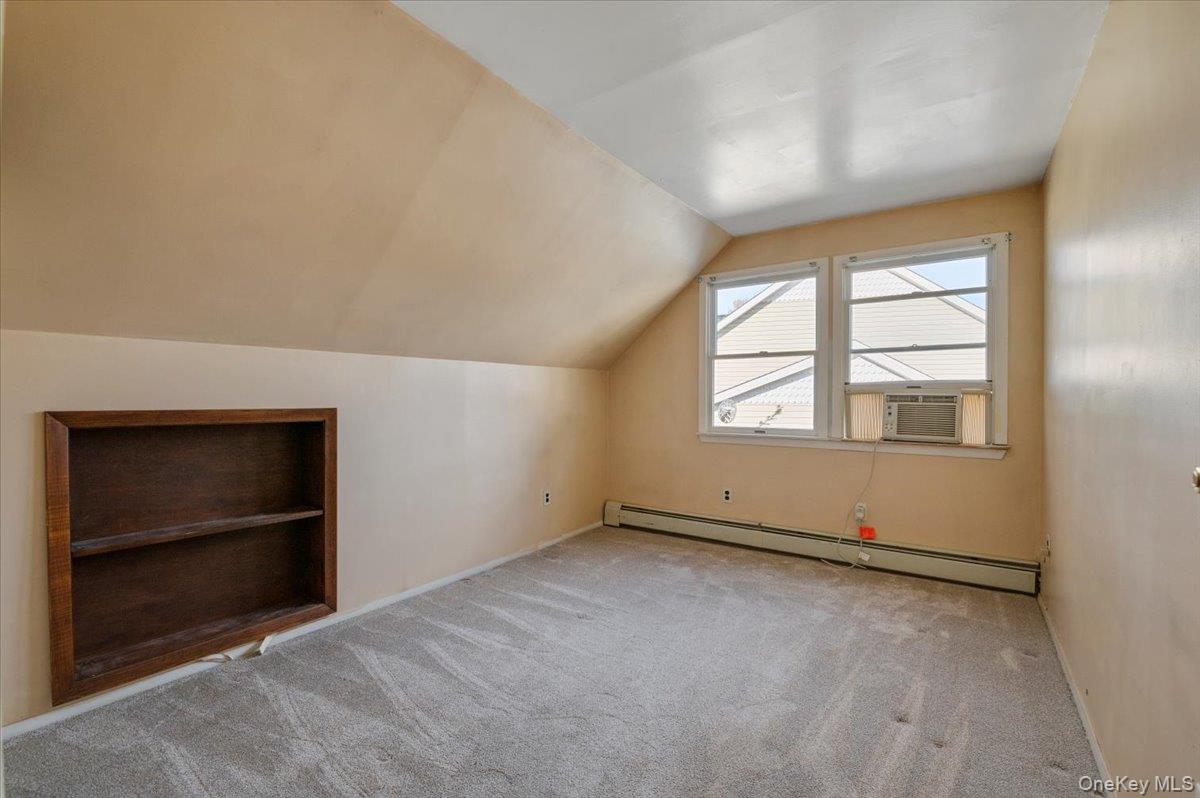 #9 photo, 126 Swan Lane, Levittown , NY 11756