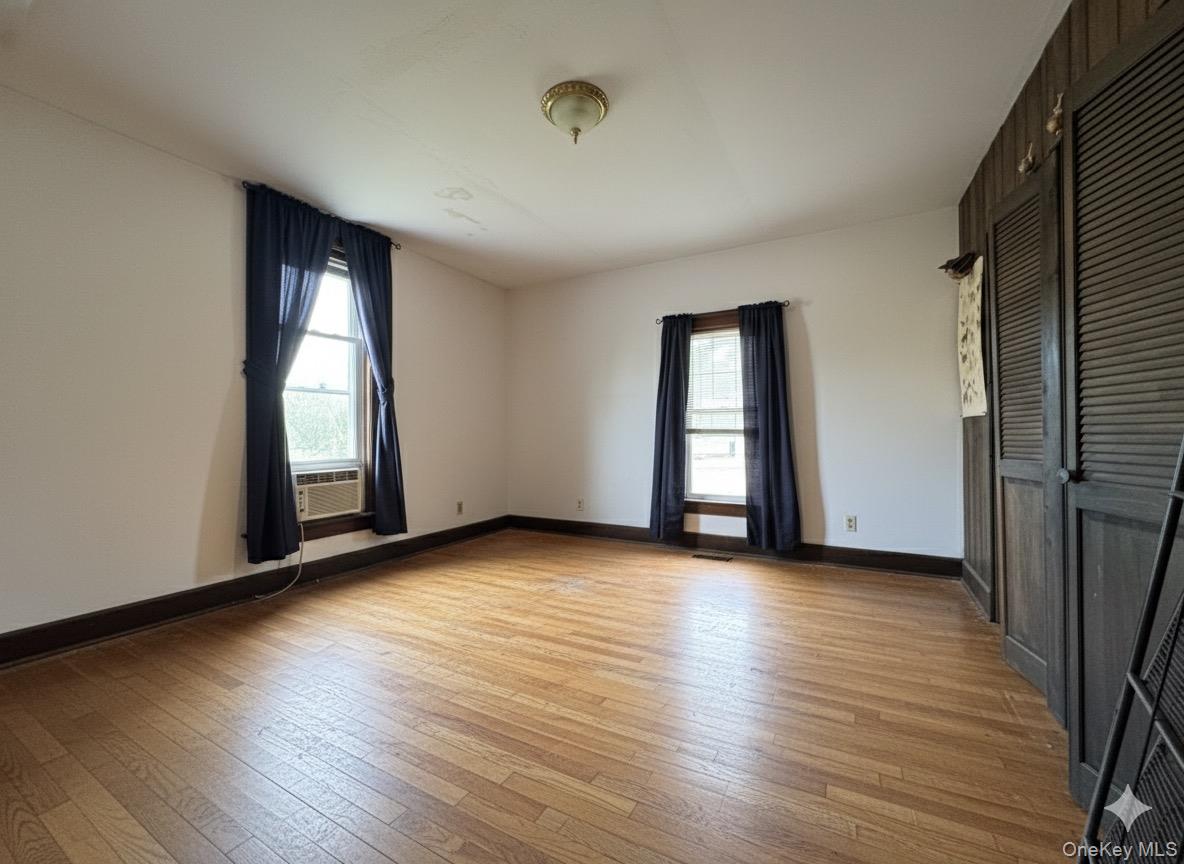 #10 photo, 42 Chestnut Street, Glen Cove , NY 11542