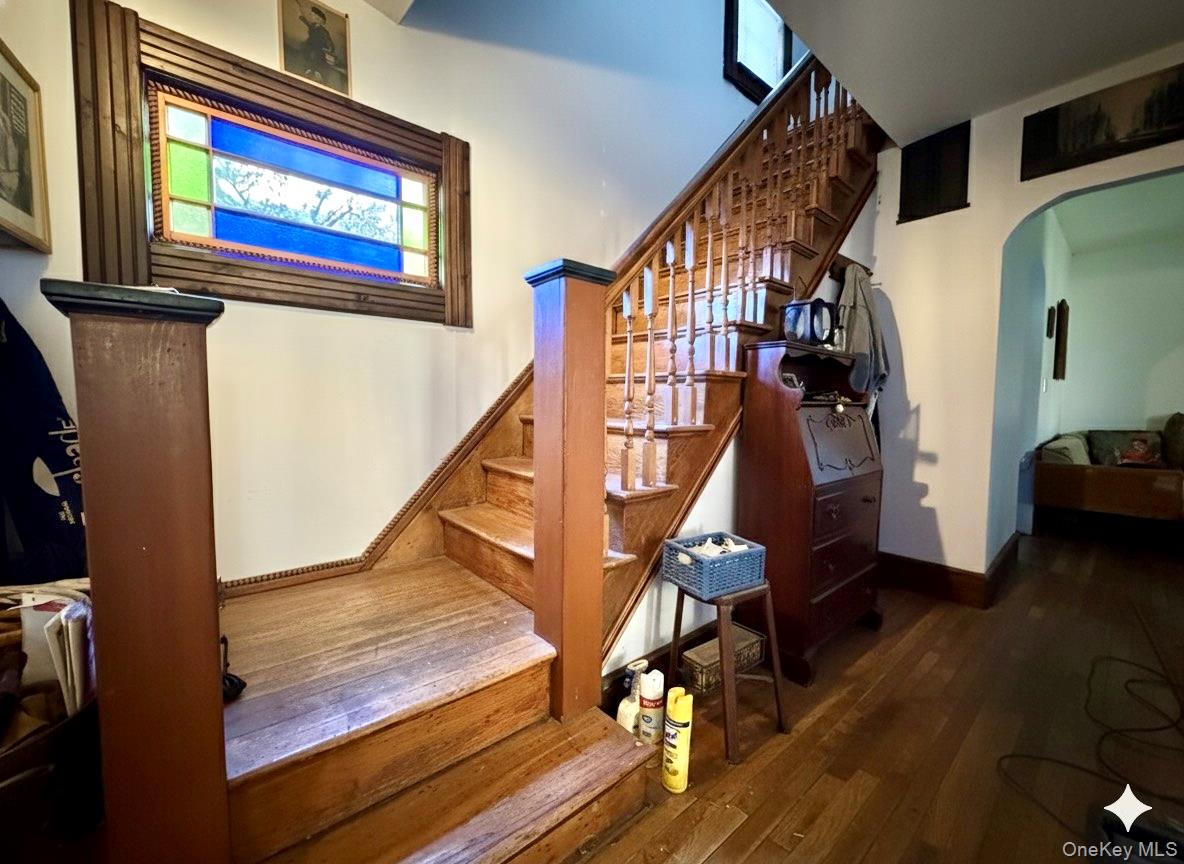 #3 photo, 42 Chestnut Street, Glen Cove , NY 11542