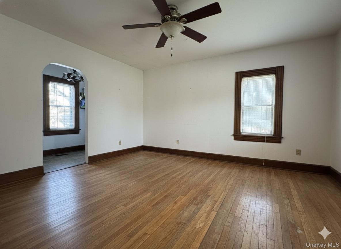 #6 photo, 42 Chestnut Street, Glen Cove , NY 11542