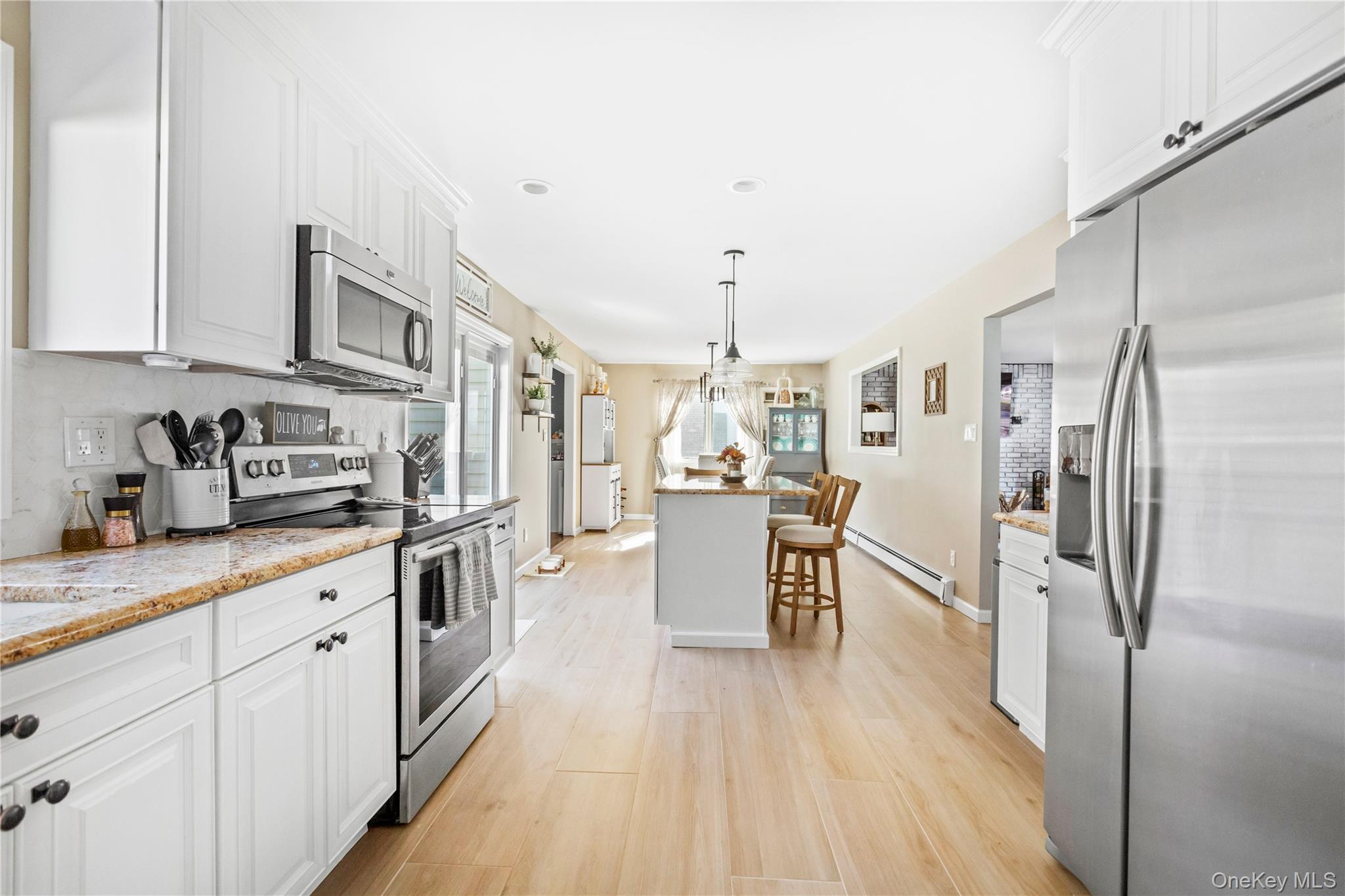 #10 photo, 31 Fallen Leaf Road, Holbrook , NY 11741