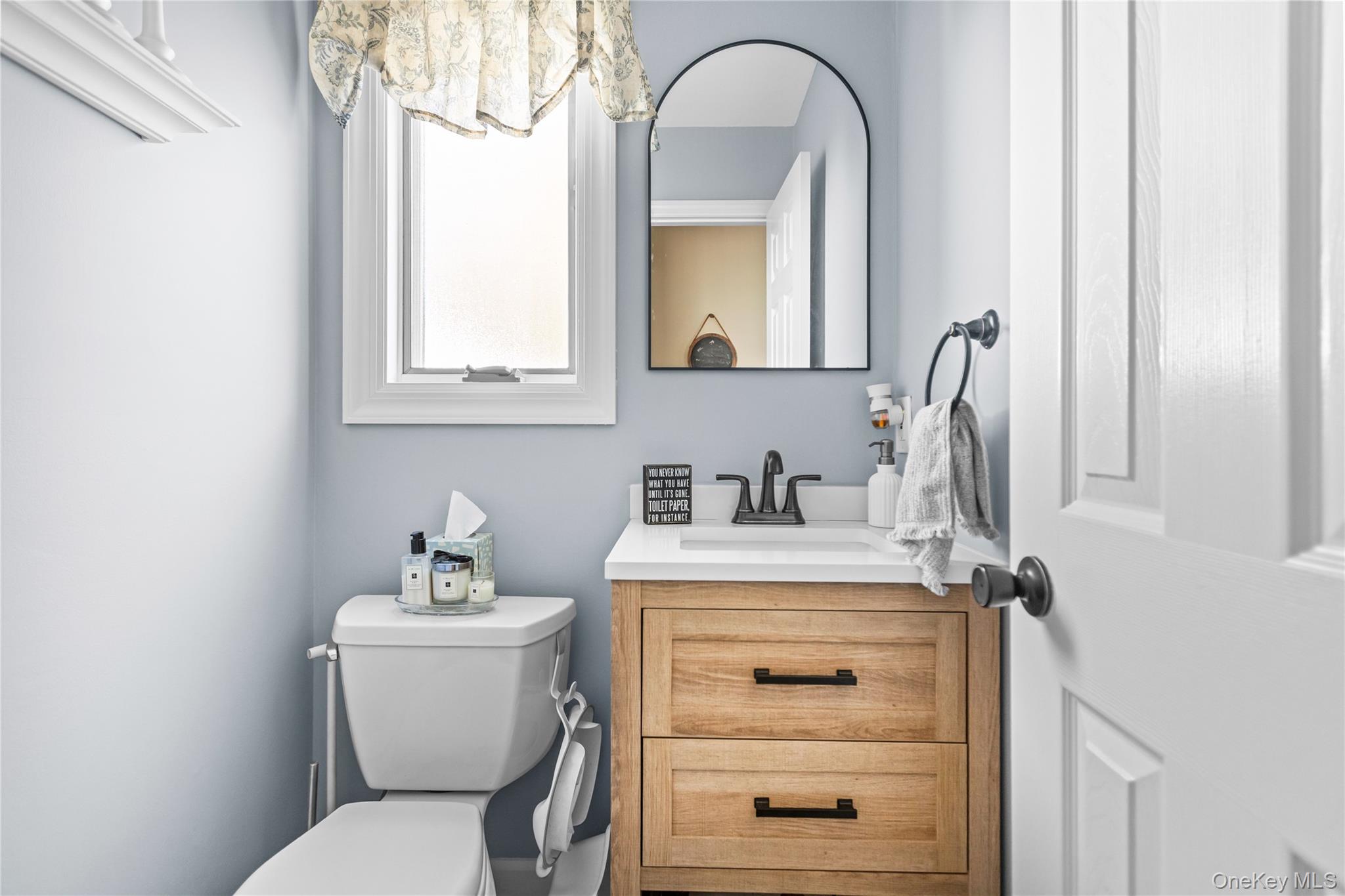 #15 photo, 31 Fallen Leaf Road, Holbrook , NY 11741