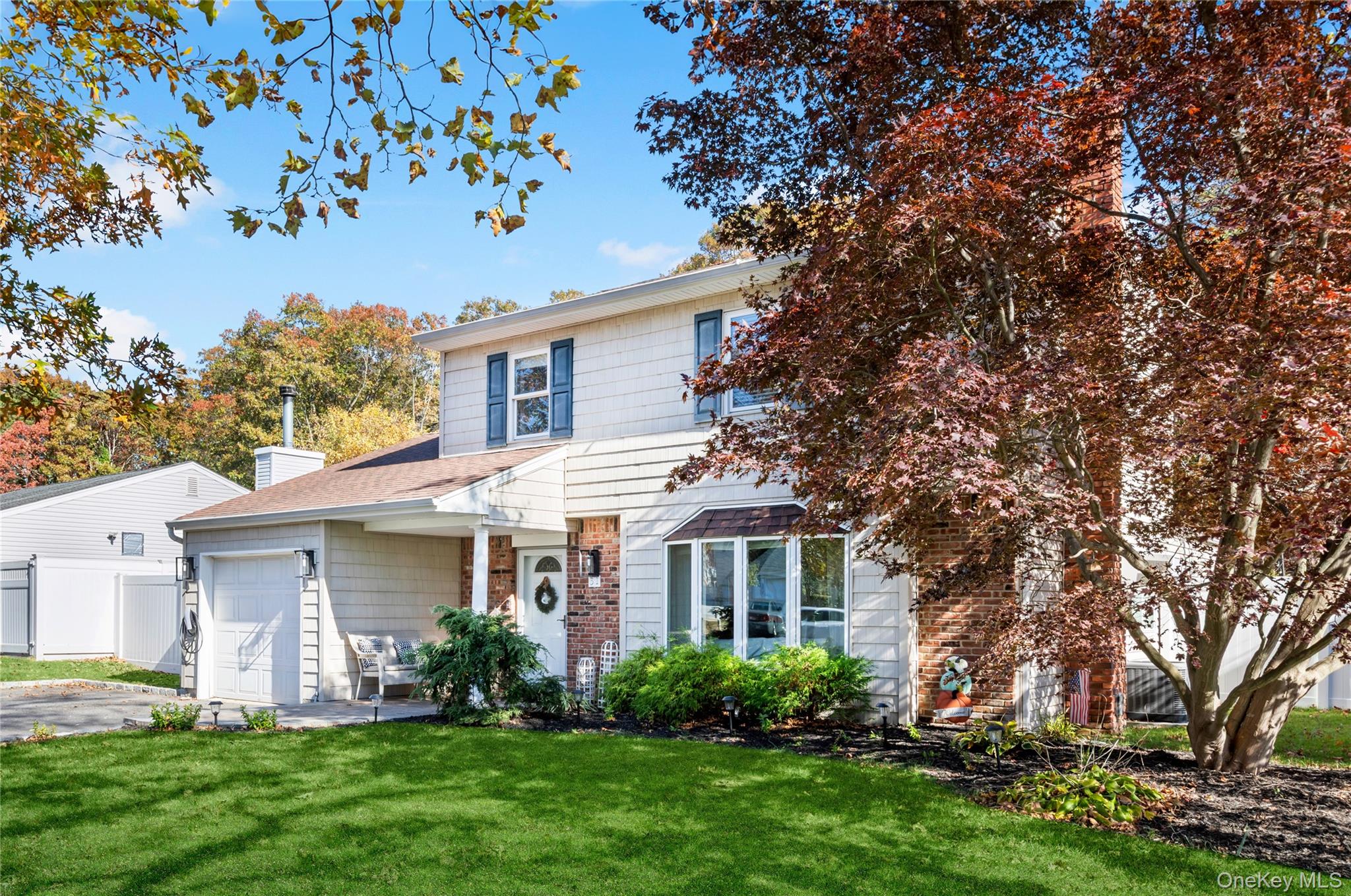 #2 photo, 31 Fallen Leaf Road, Holbrook , NY 11741