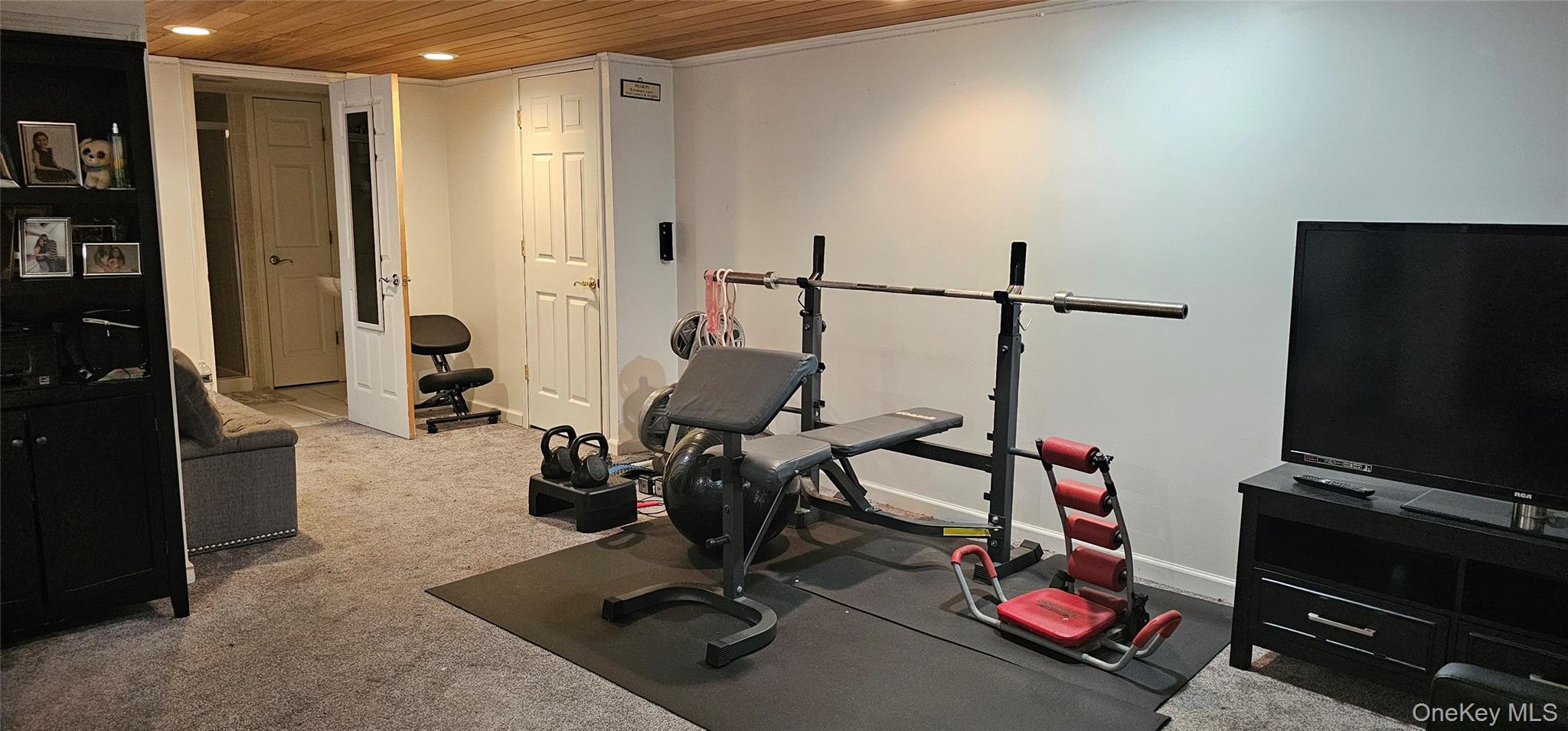 #11 photo, 20 Sugarwood Lane, Commack , NY 11725