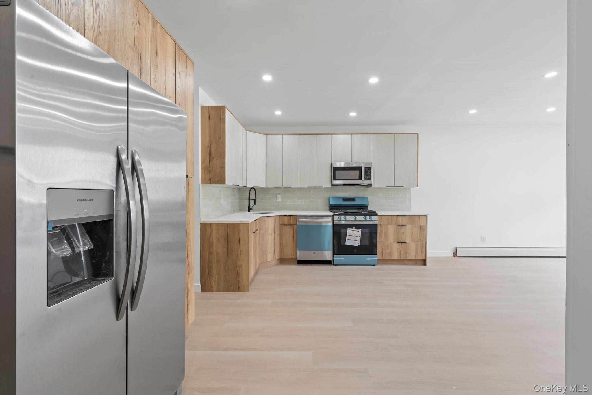 #3 photo, 196 Shepherd Avenue, Brooklyn , NY 11208