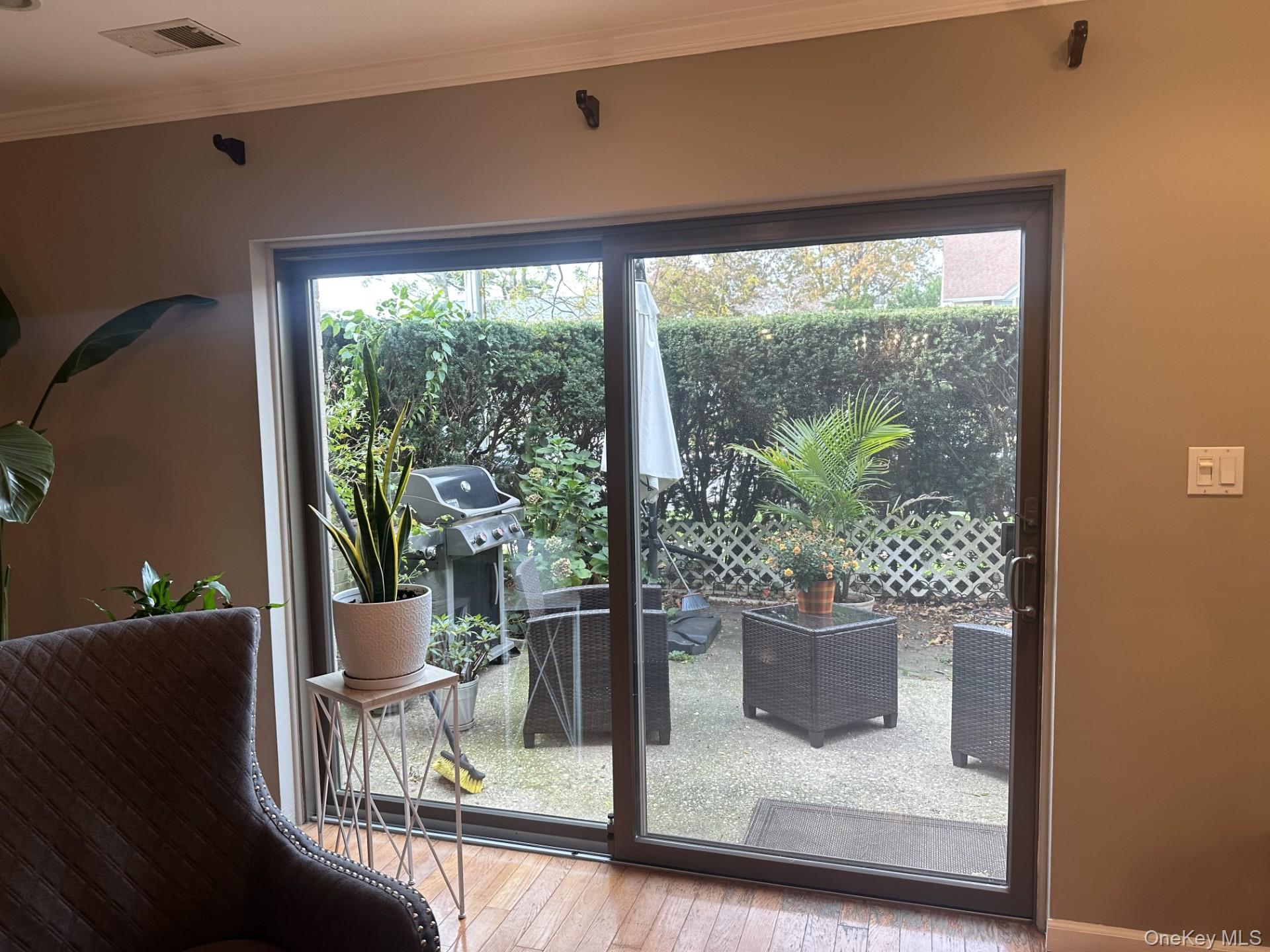 #5 photo, 200 Hilton Avenue, Hempstead , NY 11550