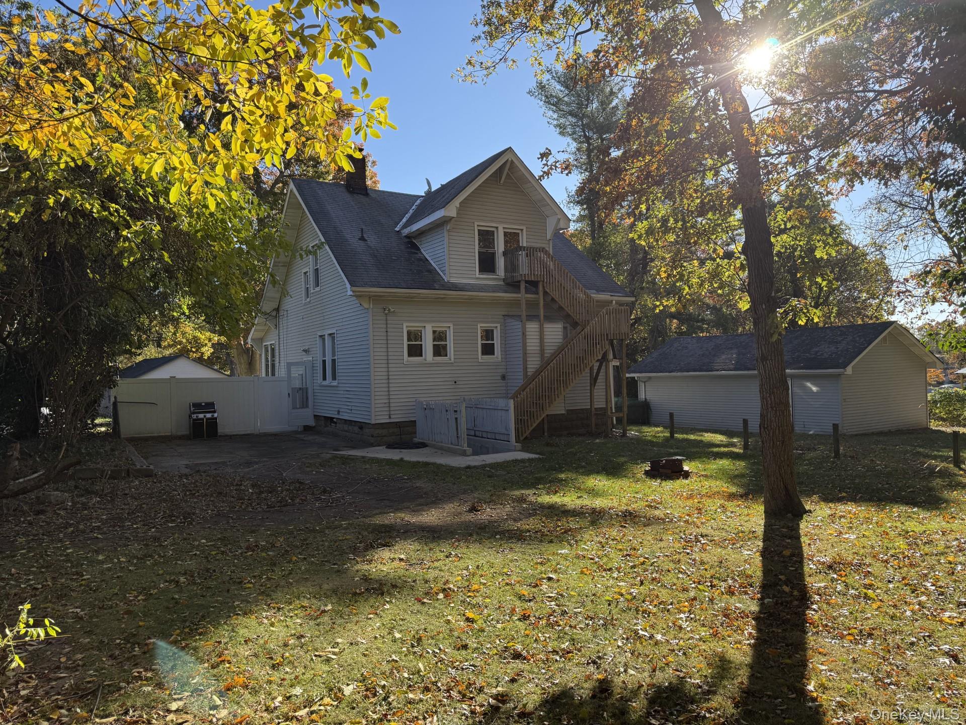 #13 photo, 2760 Locust Avenue, Ronkonkoma , NY 11779